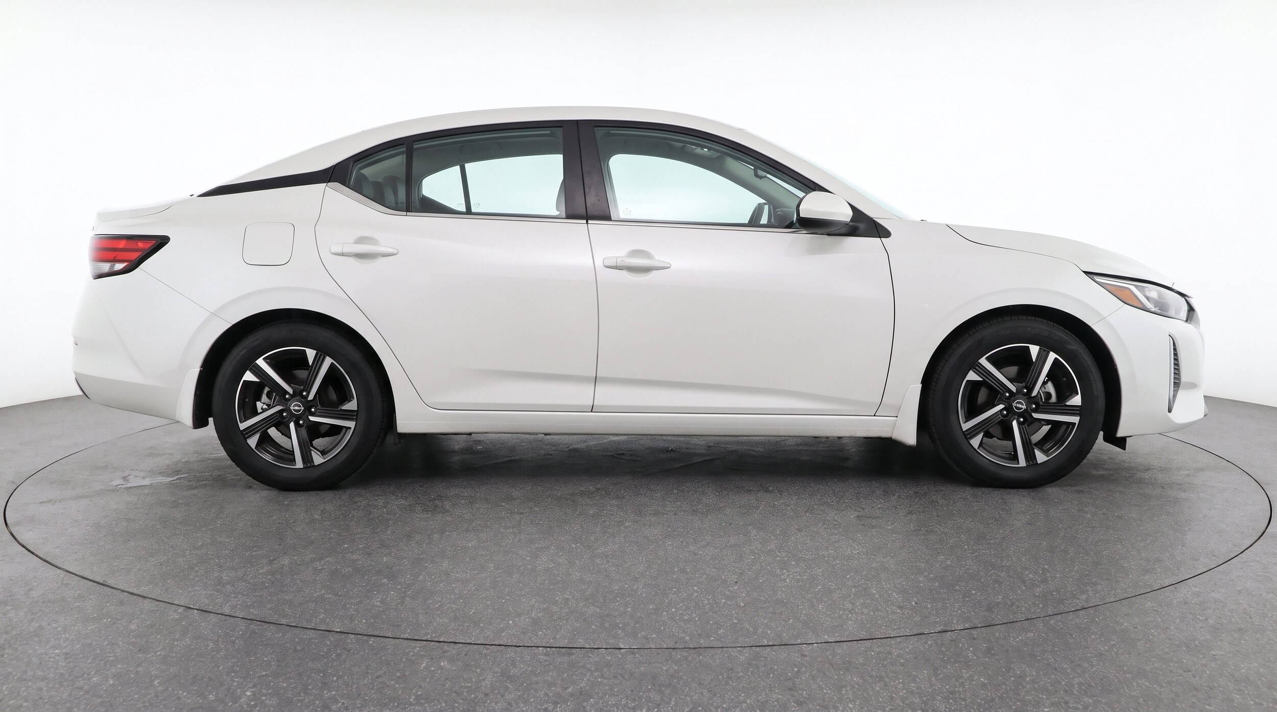 Thumbnail: 2025 Nissan Sentra - 11