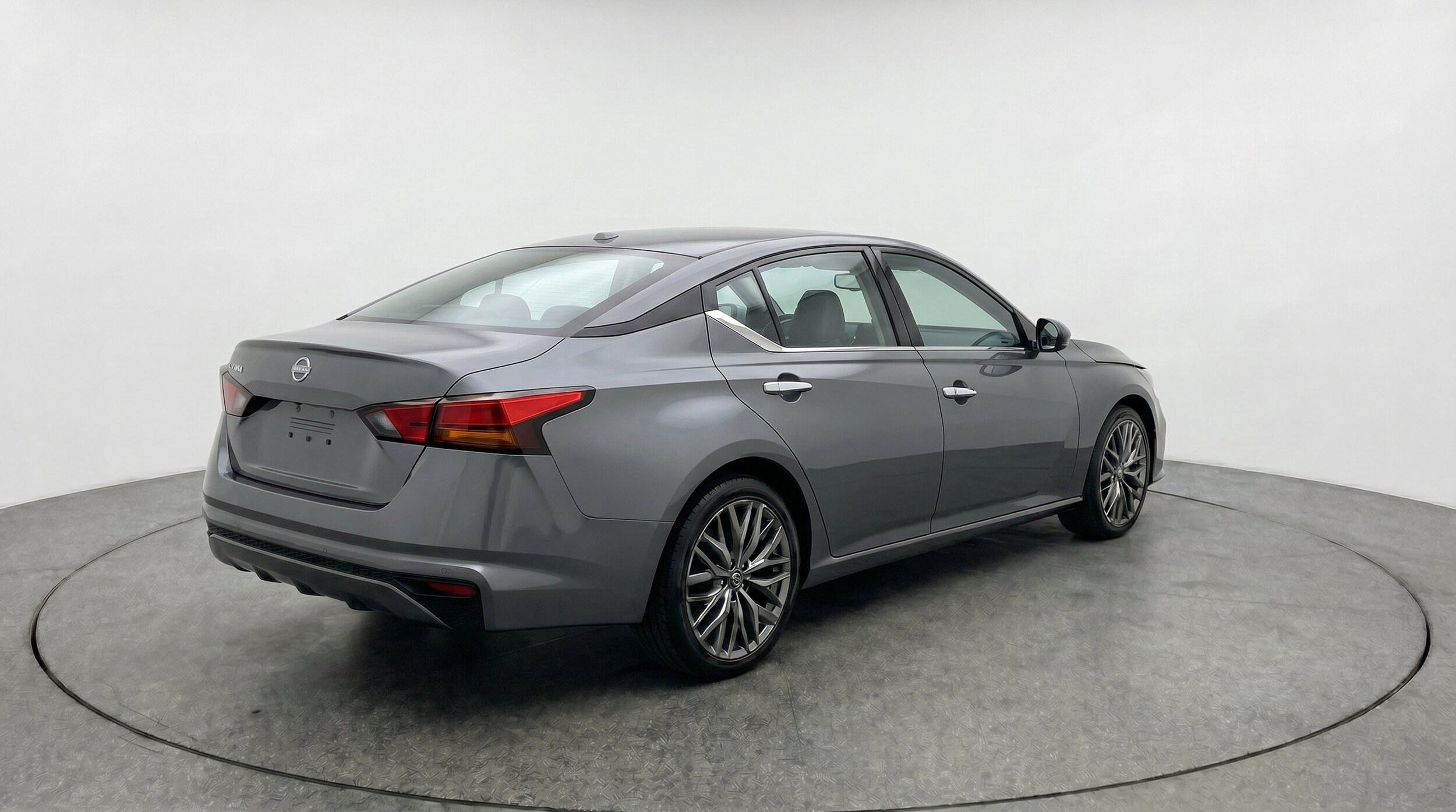 Thumbnail: 2025 Nissan Altima - 9