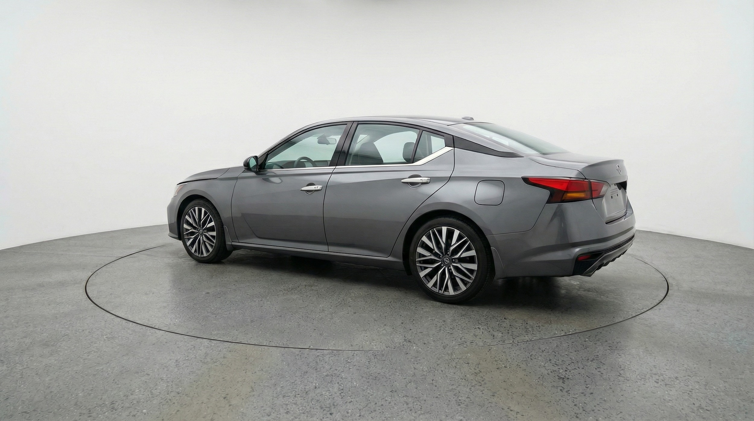 Thumbnail: 2025 Nissan Altima - 5