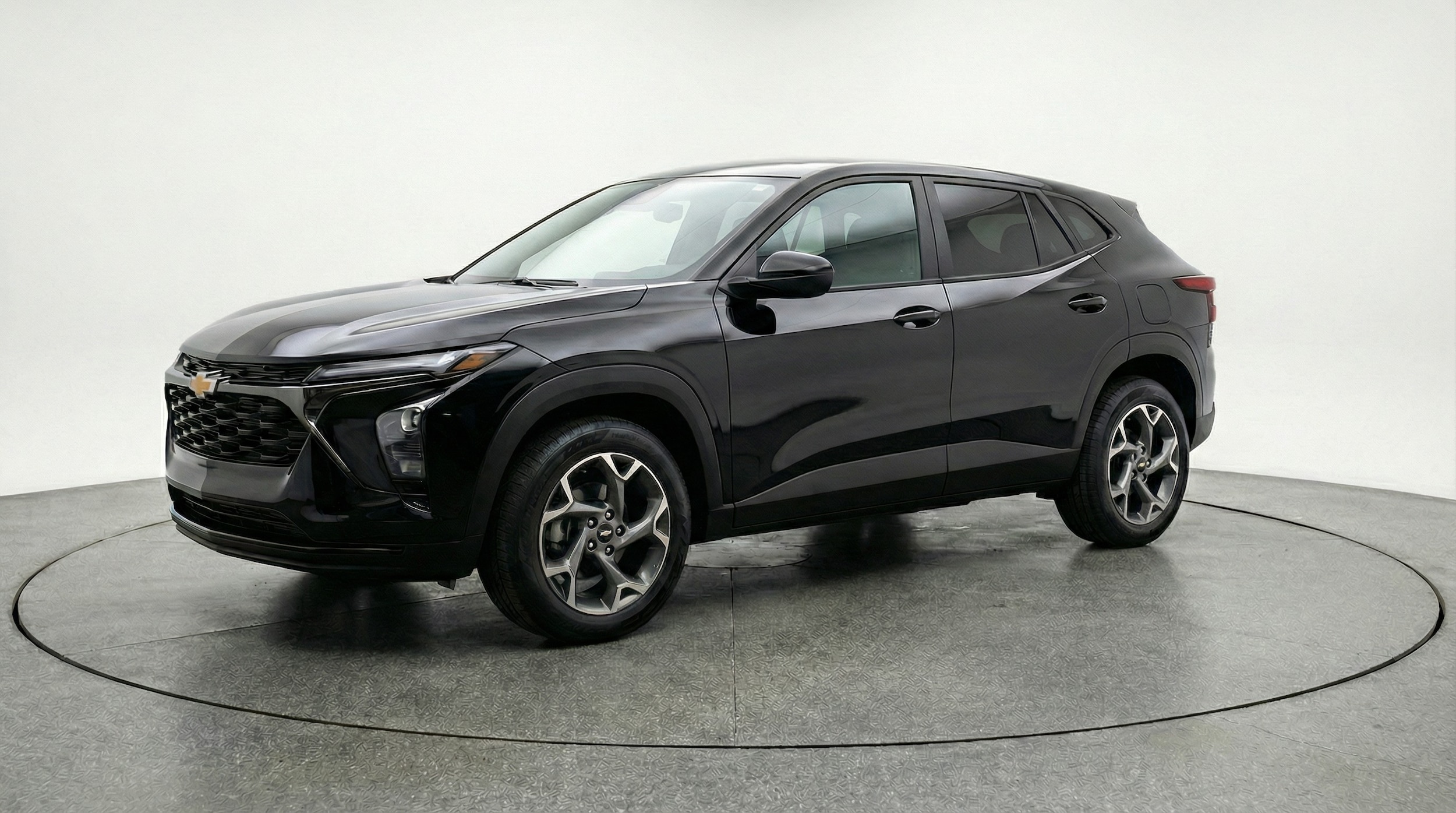 Thumbnail: 2025 Chevrolet Trax - 3