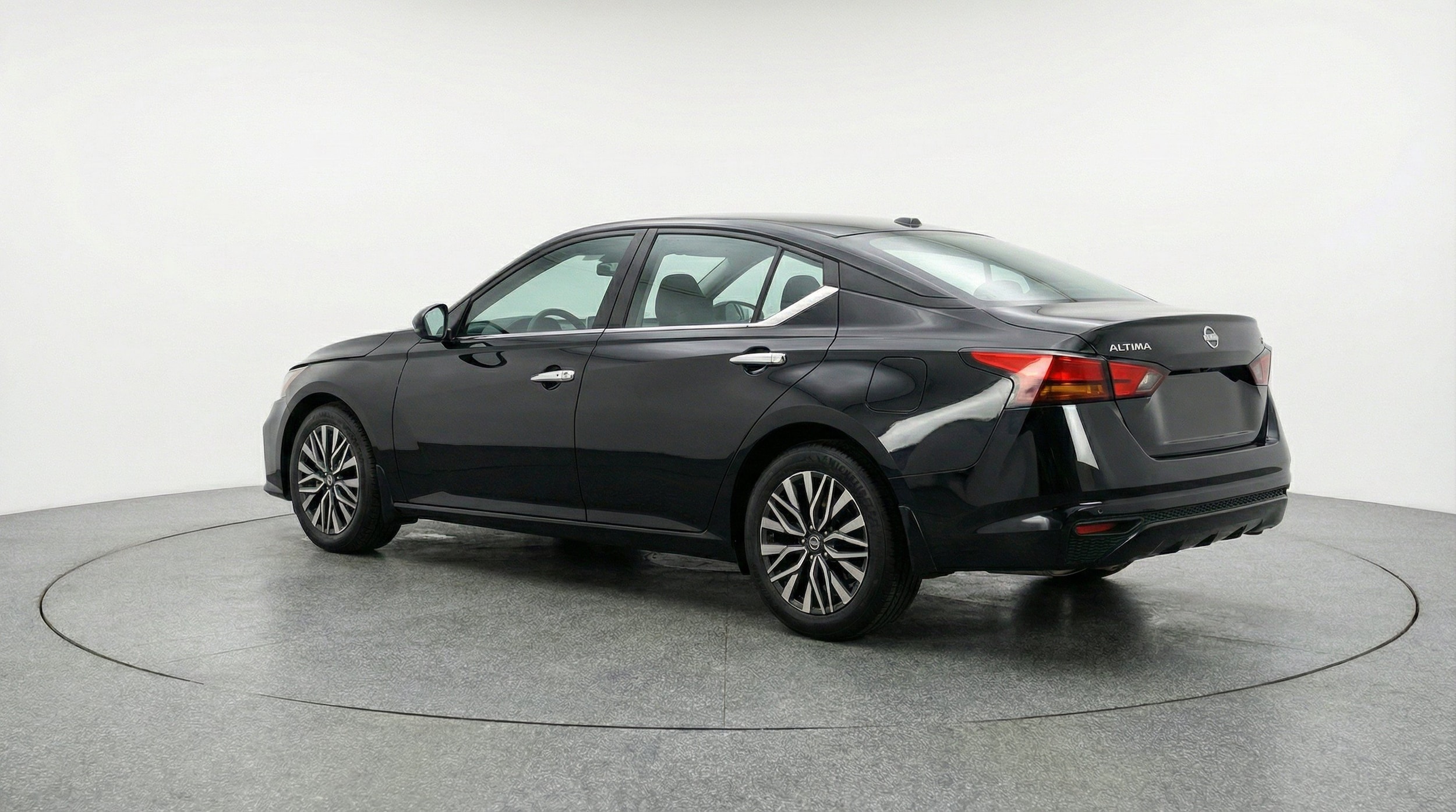Thumbnail: 2025 Nissan Altima - 6