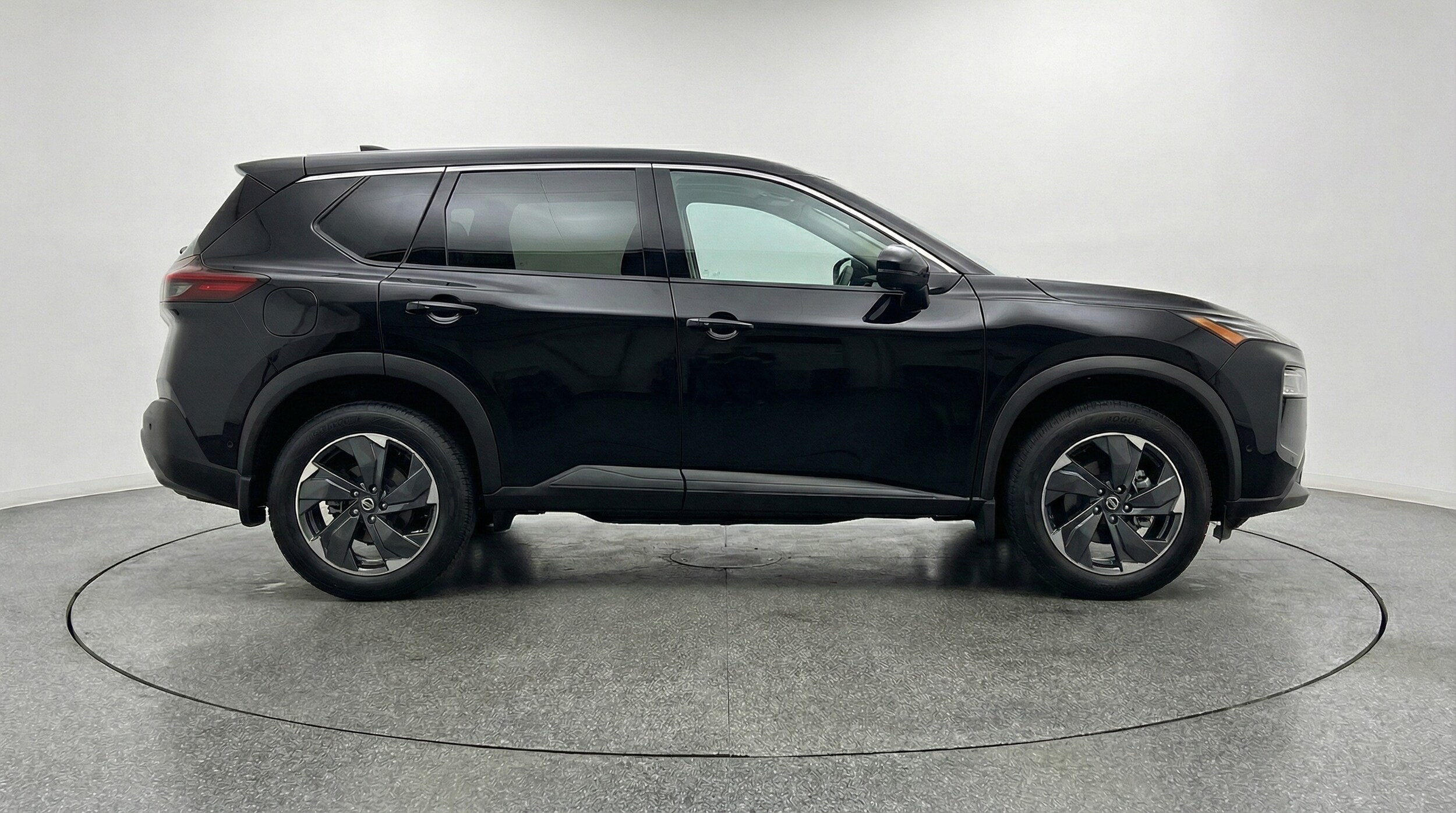 Thumbnail: 2025 Nissan Rogue - 8