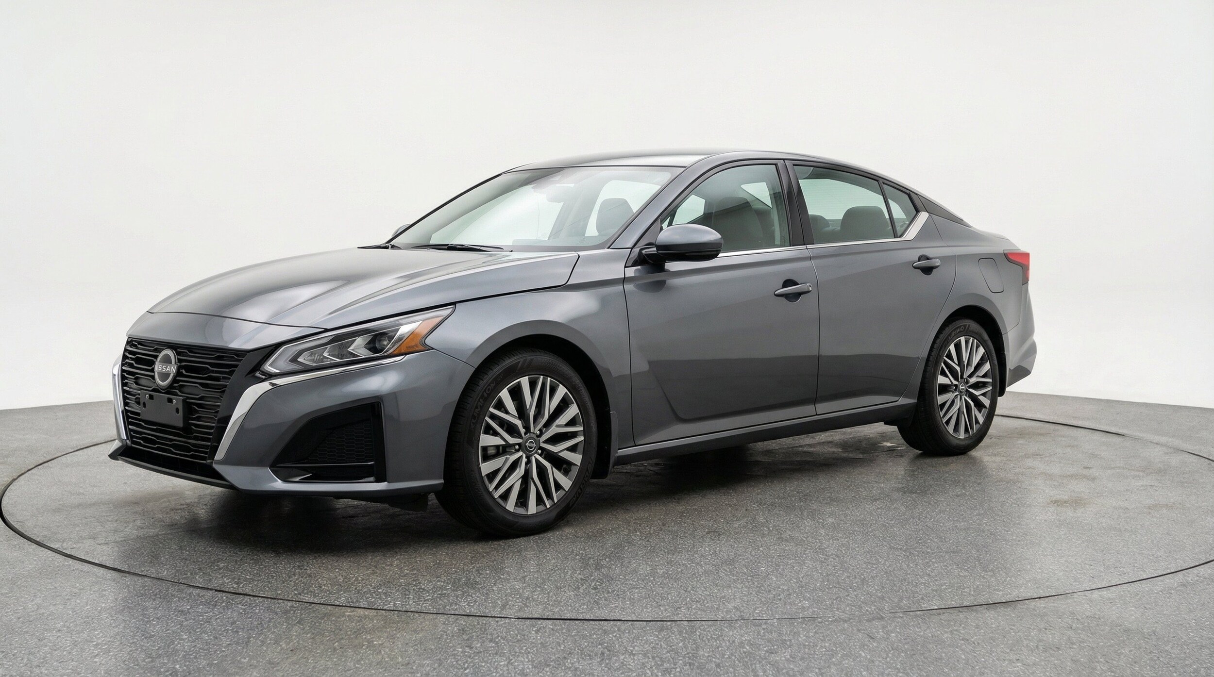 Thumbnail: 2025 Nissan Altima - 3