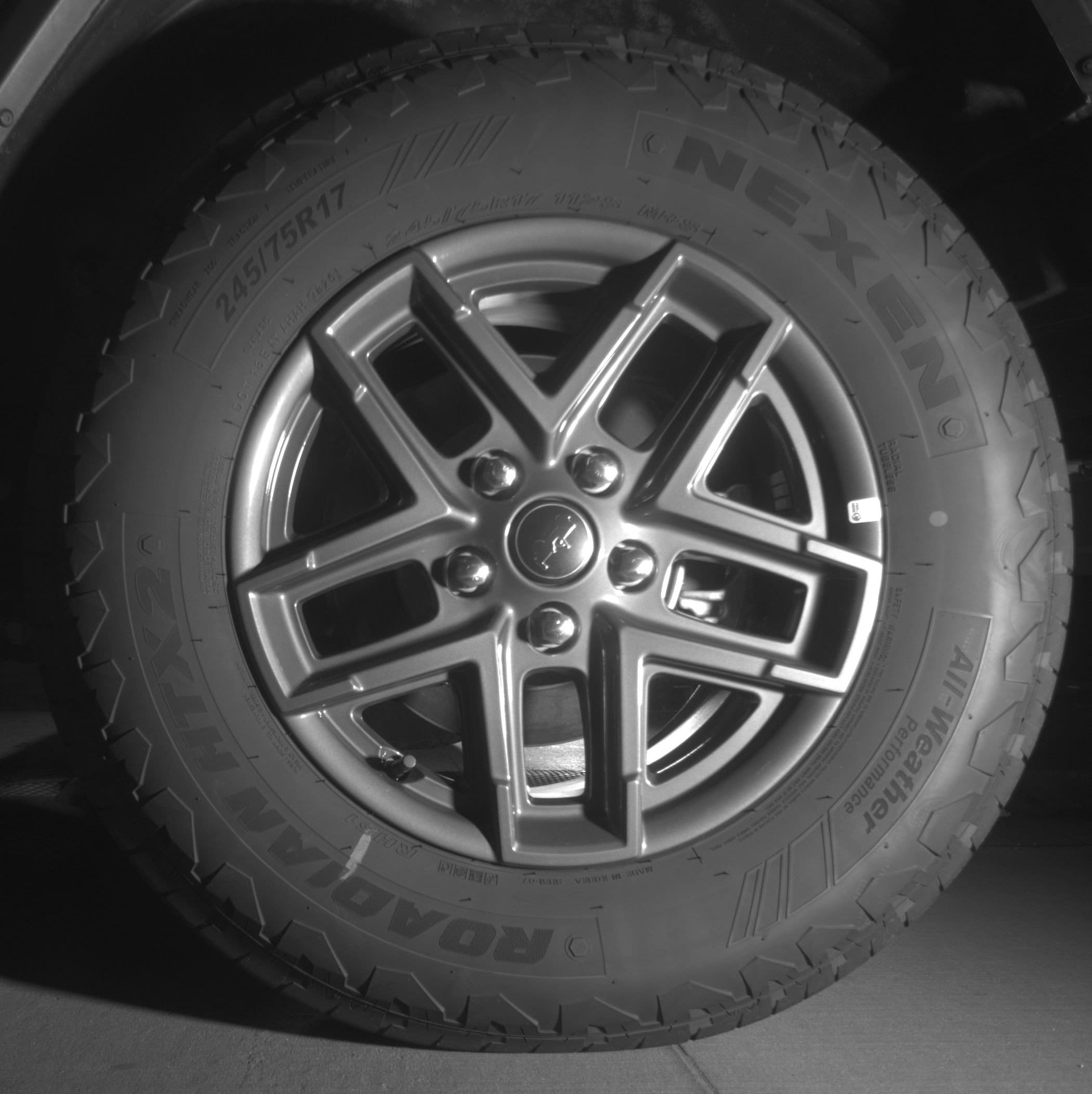 Thumbnail: 2025 Jeep Wrangler - 14