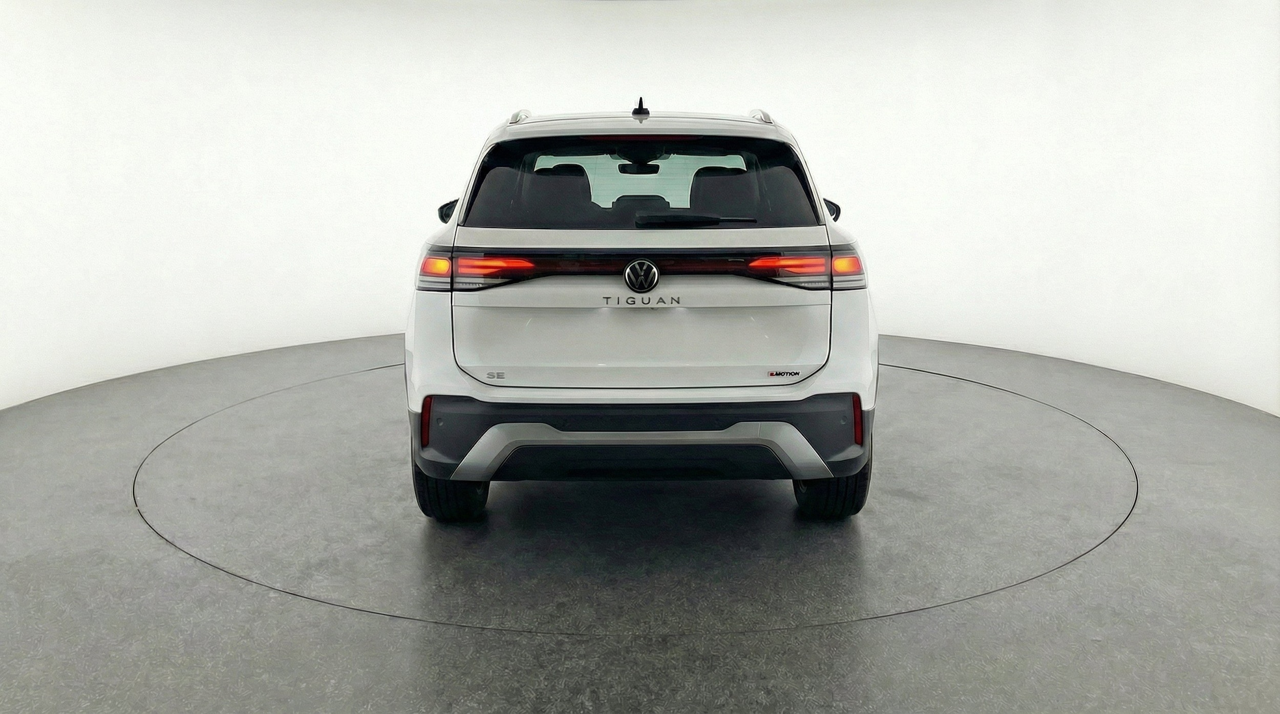 Thumbnail: 2026 Volkswagen Tiguan - 7