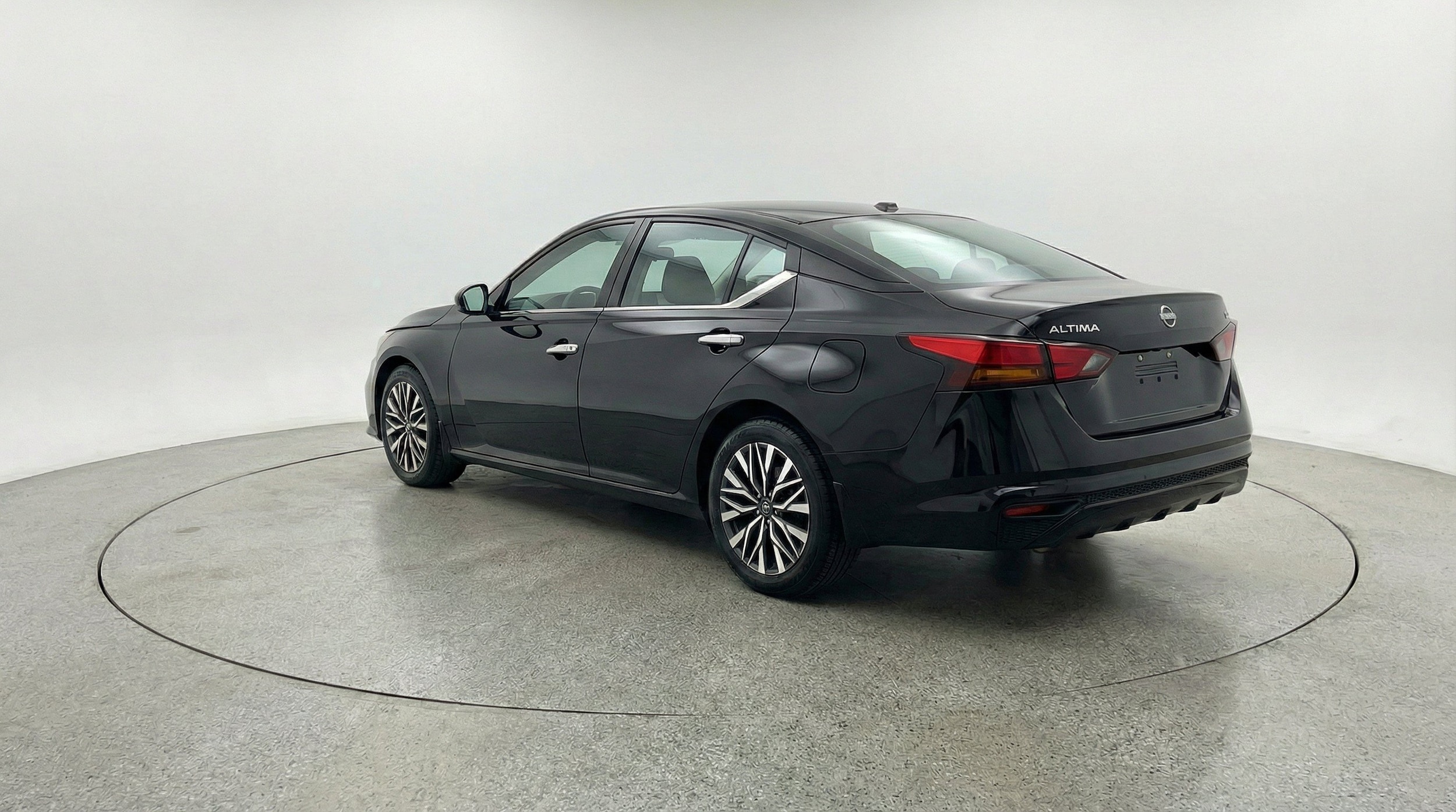 Thumbnail: 2025 Nissan Altima - 6