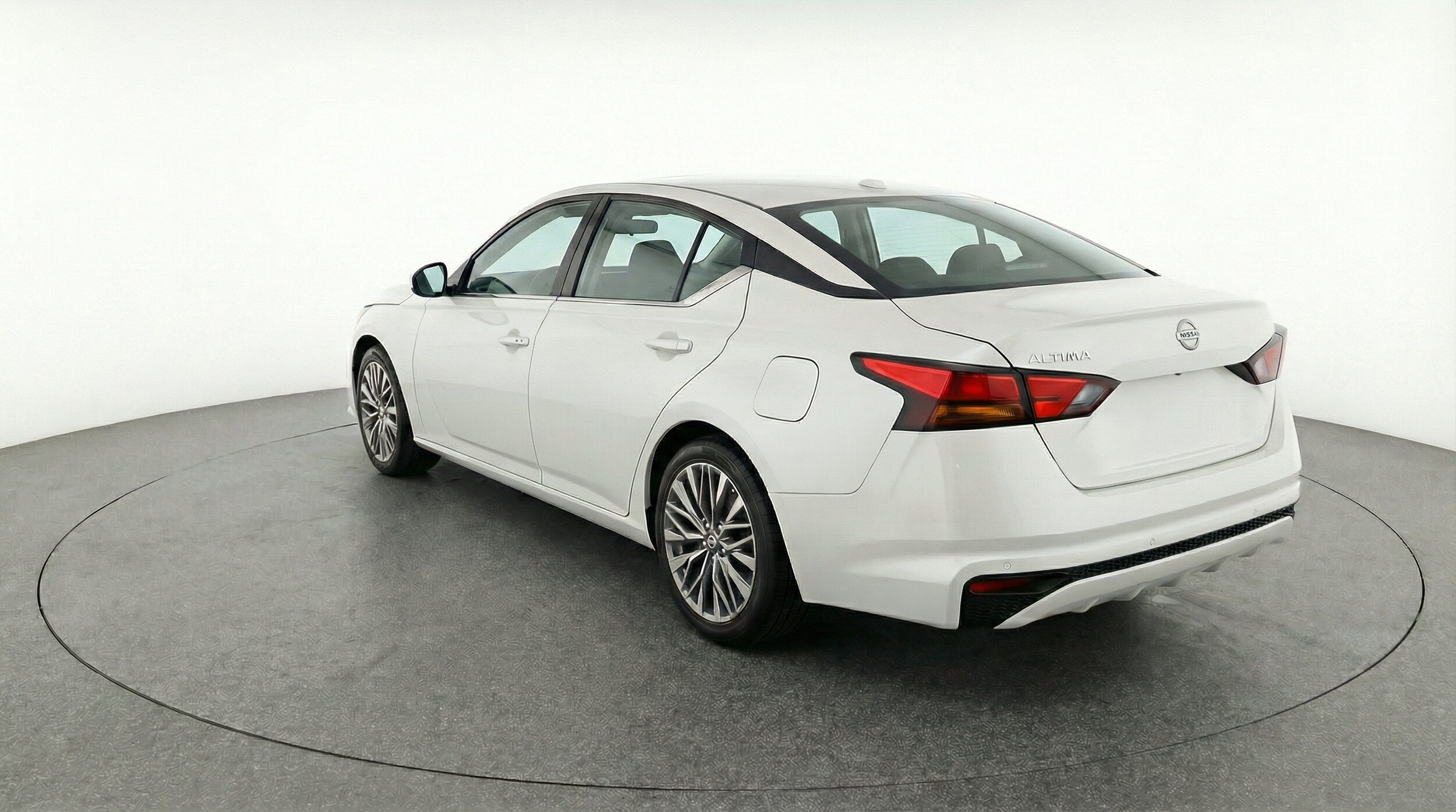Thumbnail: 2025 Nissan Altima - 6