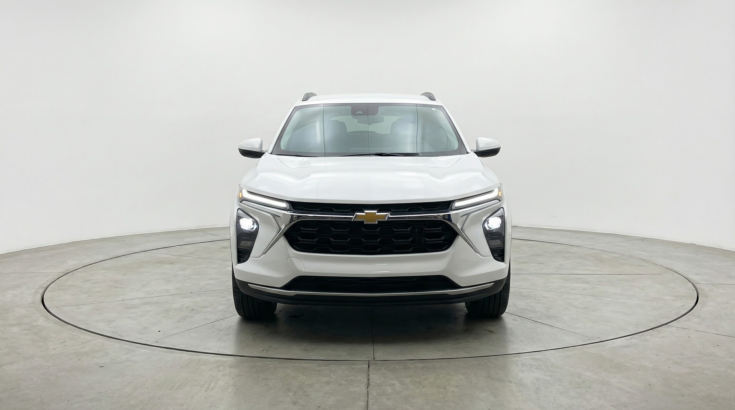 Thumbnail: 2025 Chevrolet Trax - 2