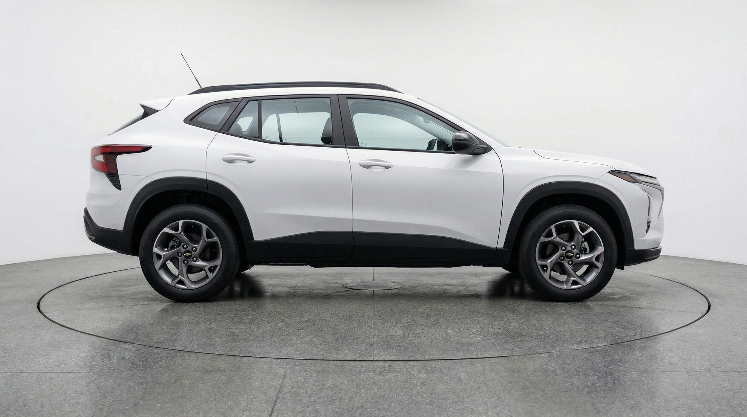 Thumbnail: 2025 Chevrolet Trax - 8