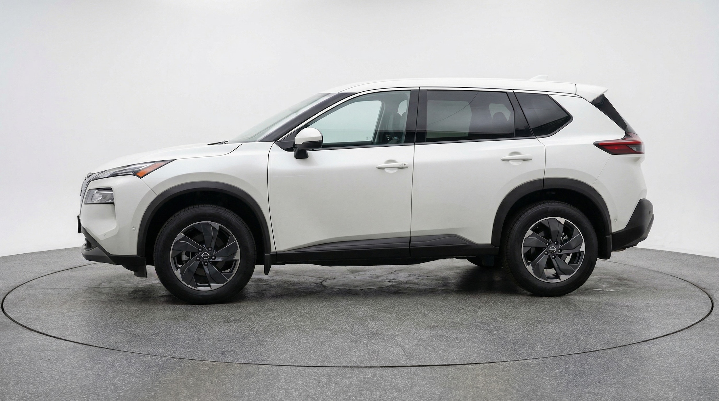 Thumbnail: 2025 Nissan Rogue - 4