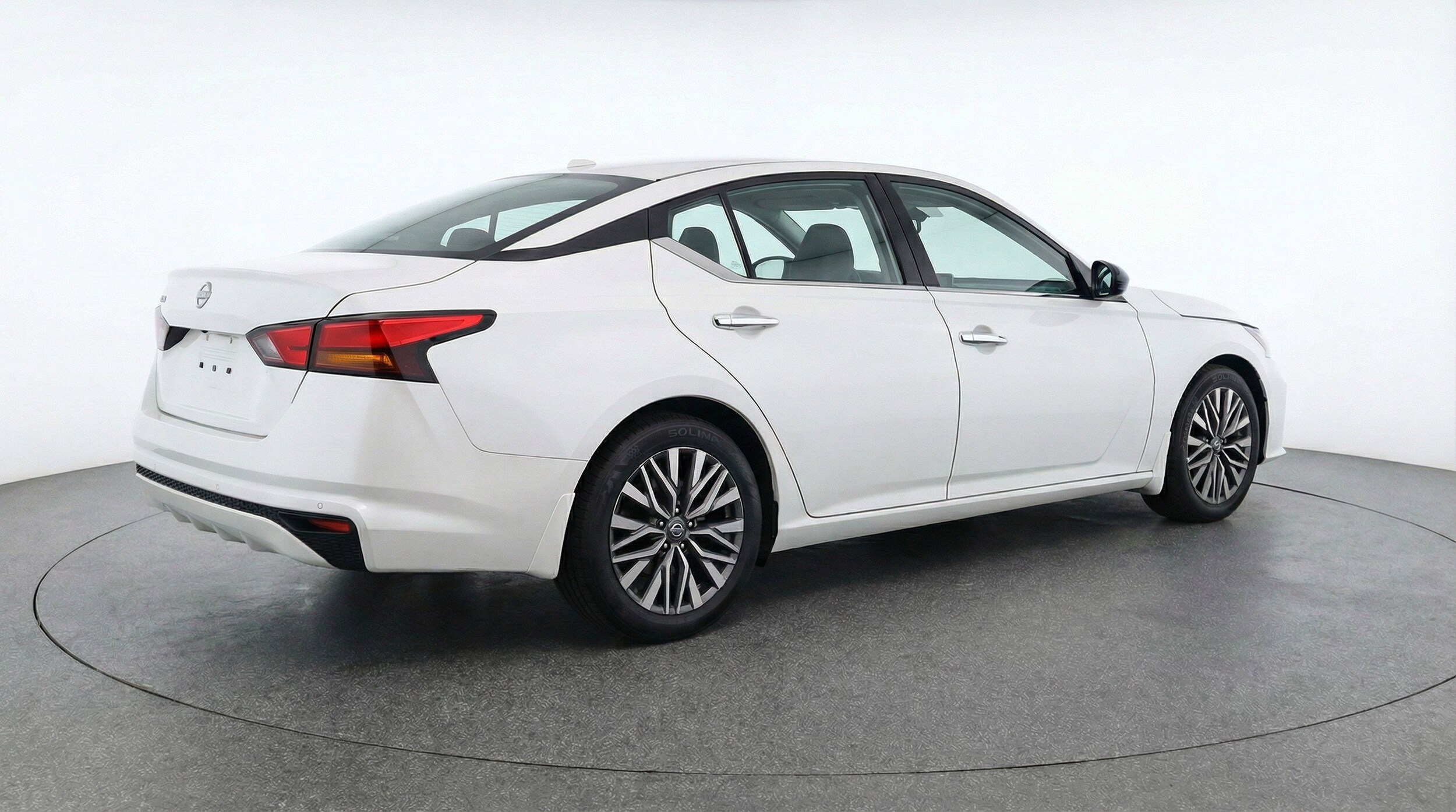 Thumbnail: 2025 Nissan Altima - 9