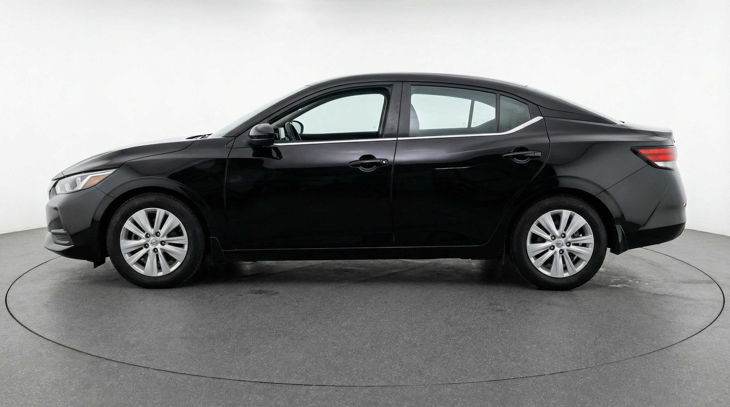 Thumbnail: 2025 Nissan Sentra - 5