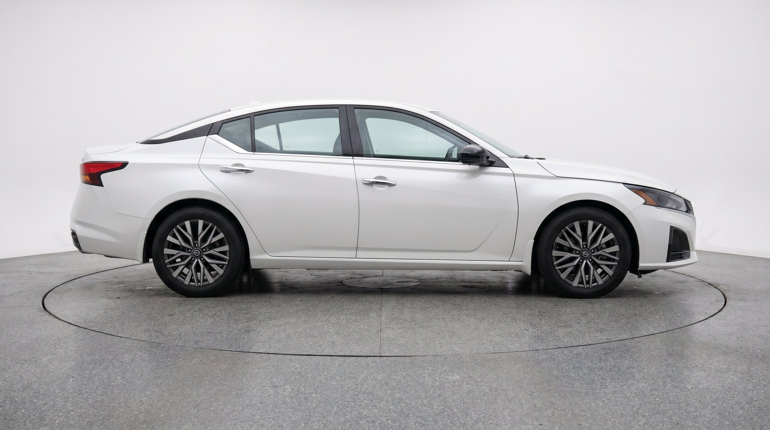 Thumbnail: 2025 Nissan Altima - 11