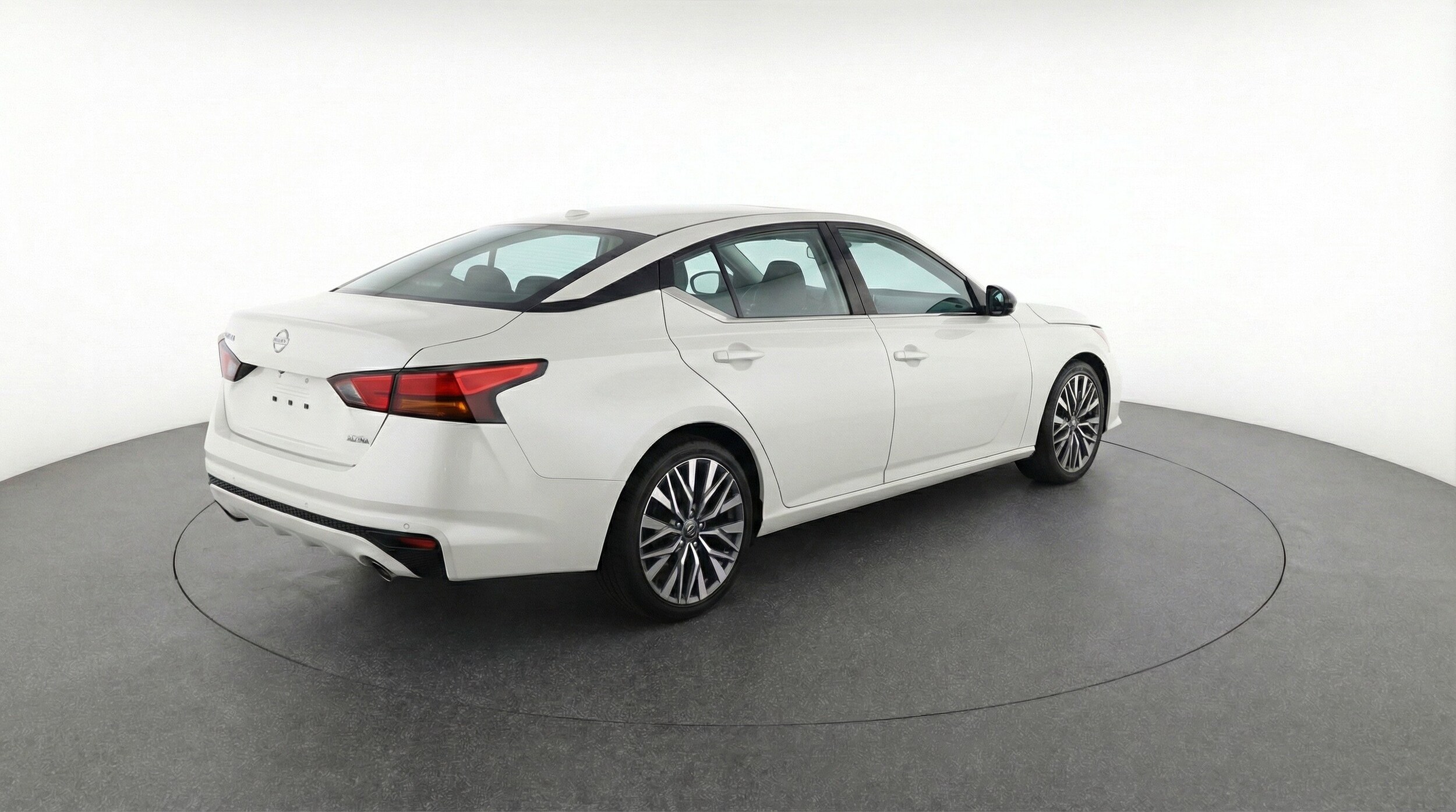 Thumbnail: 2025 Nissan Altima - 9