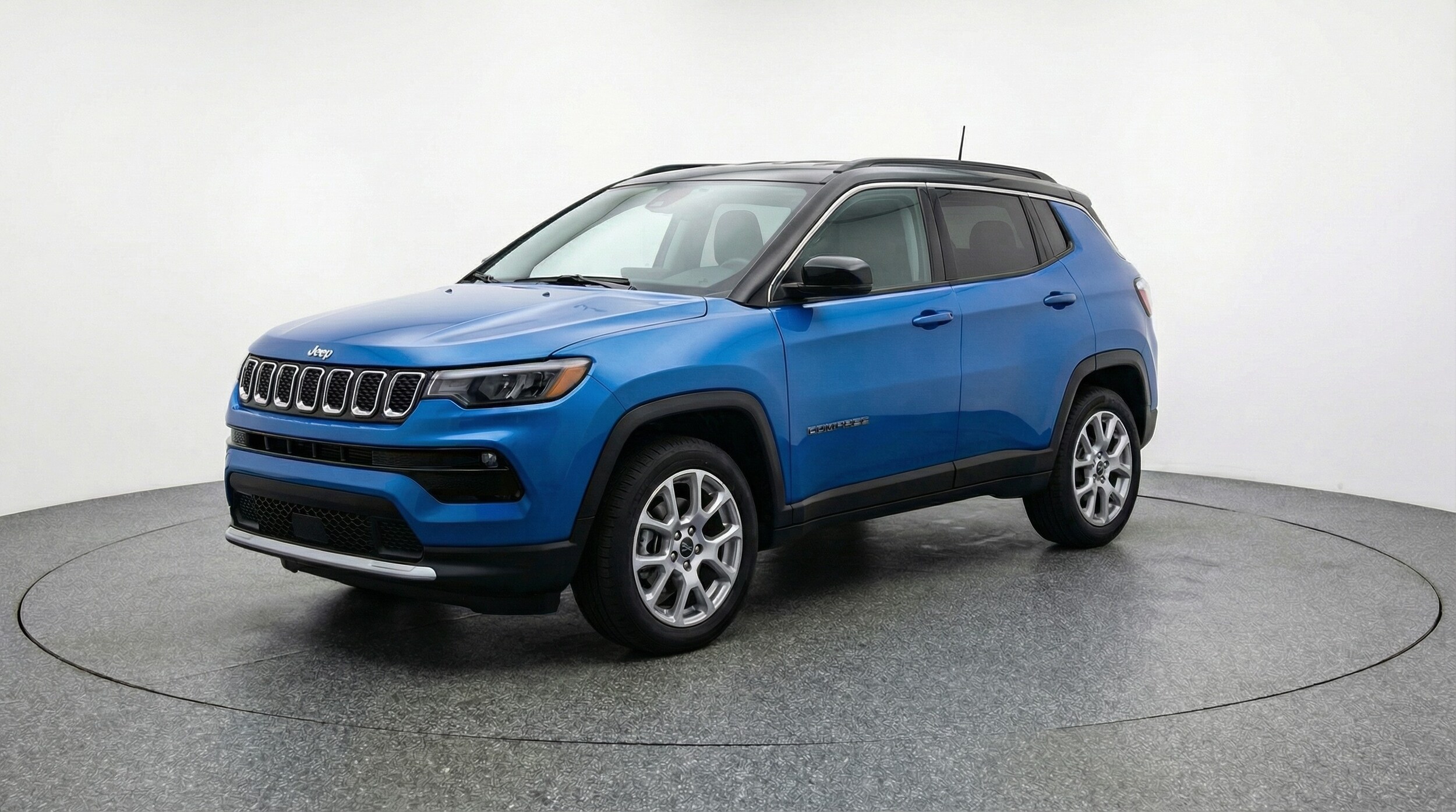 Thumbnail: 2025 Jeep Compass - 3