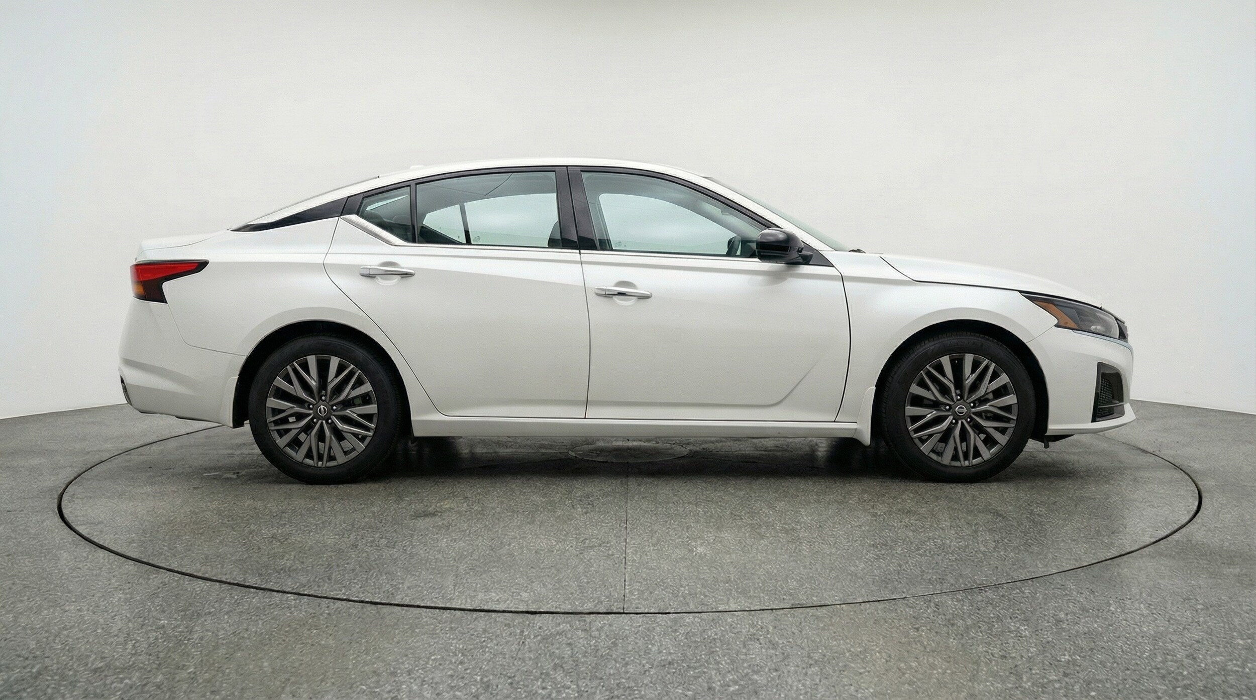 Thumbnail: 2025 Nissan Altima - 11