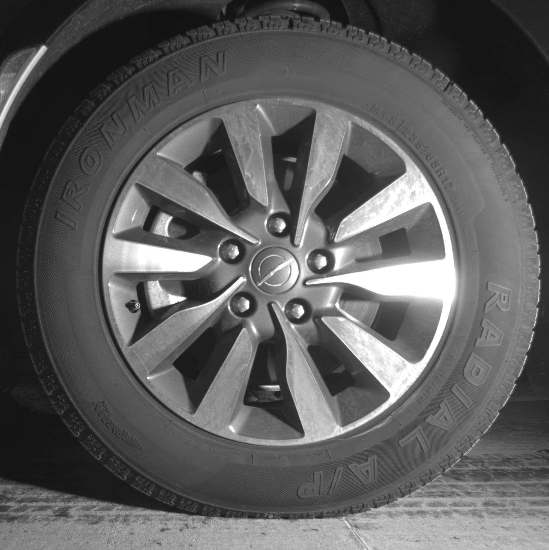 Thumbnail: 2023 Chrysler Pacifica - 9