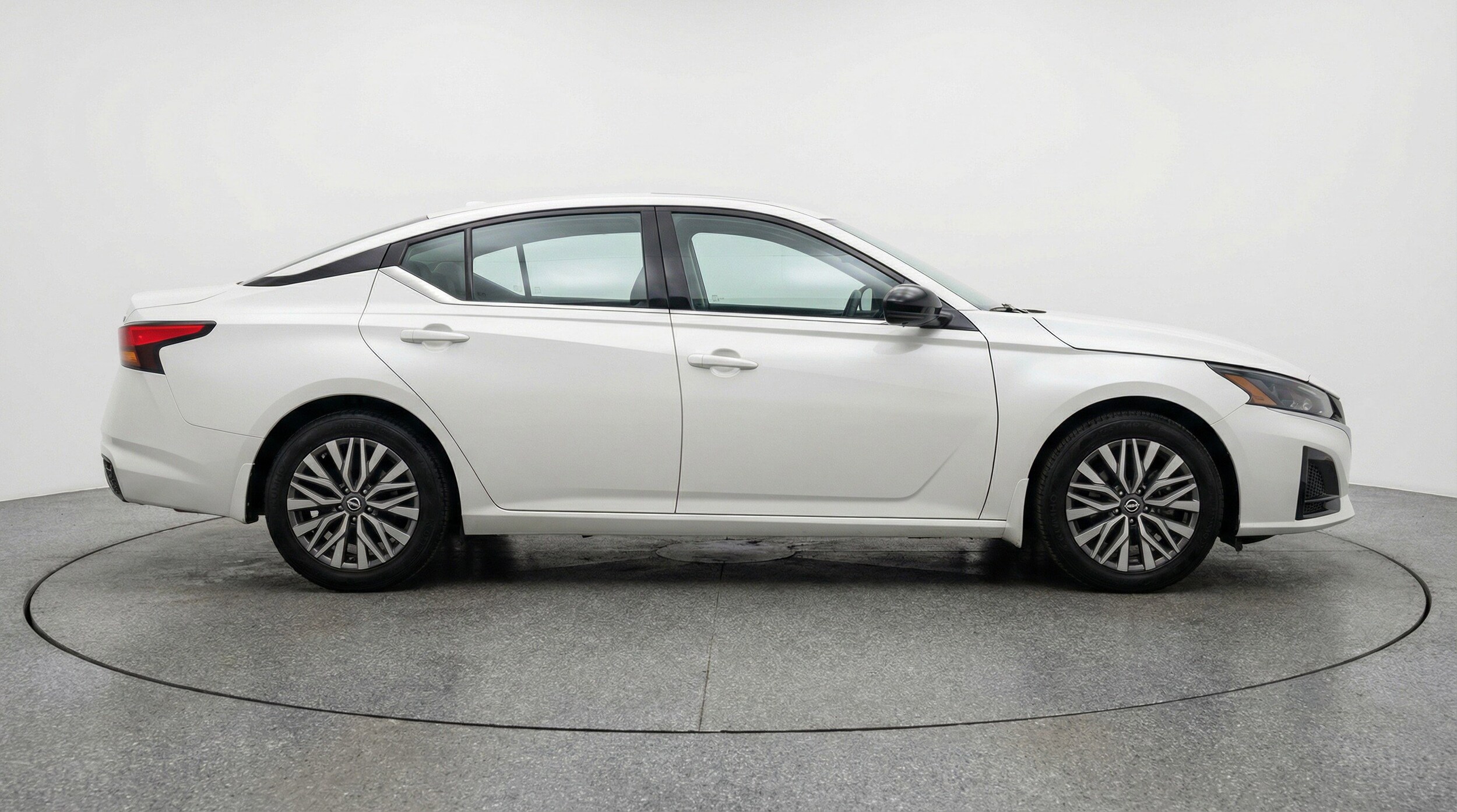 Thumbnail: 2025 Nissan Altima - 11