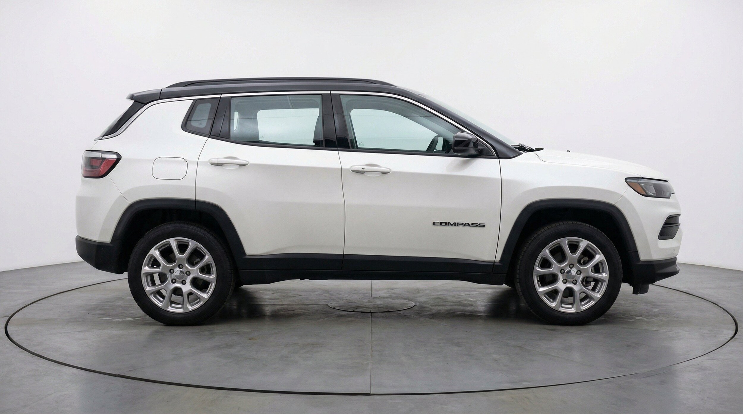 2025 Jeep Compass Limited - Photo 9