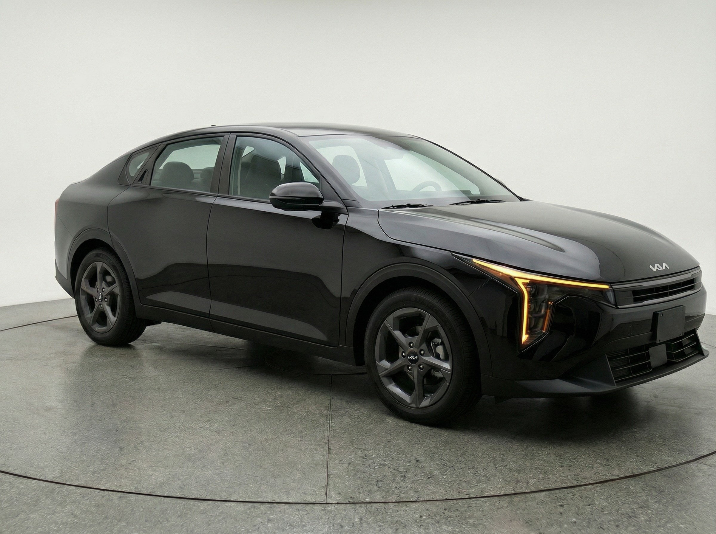 Thumbnail: 2025 Kia K4 - 1