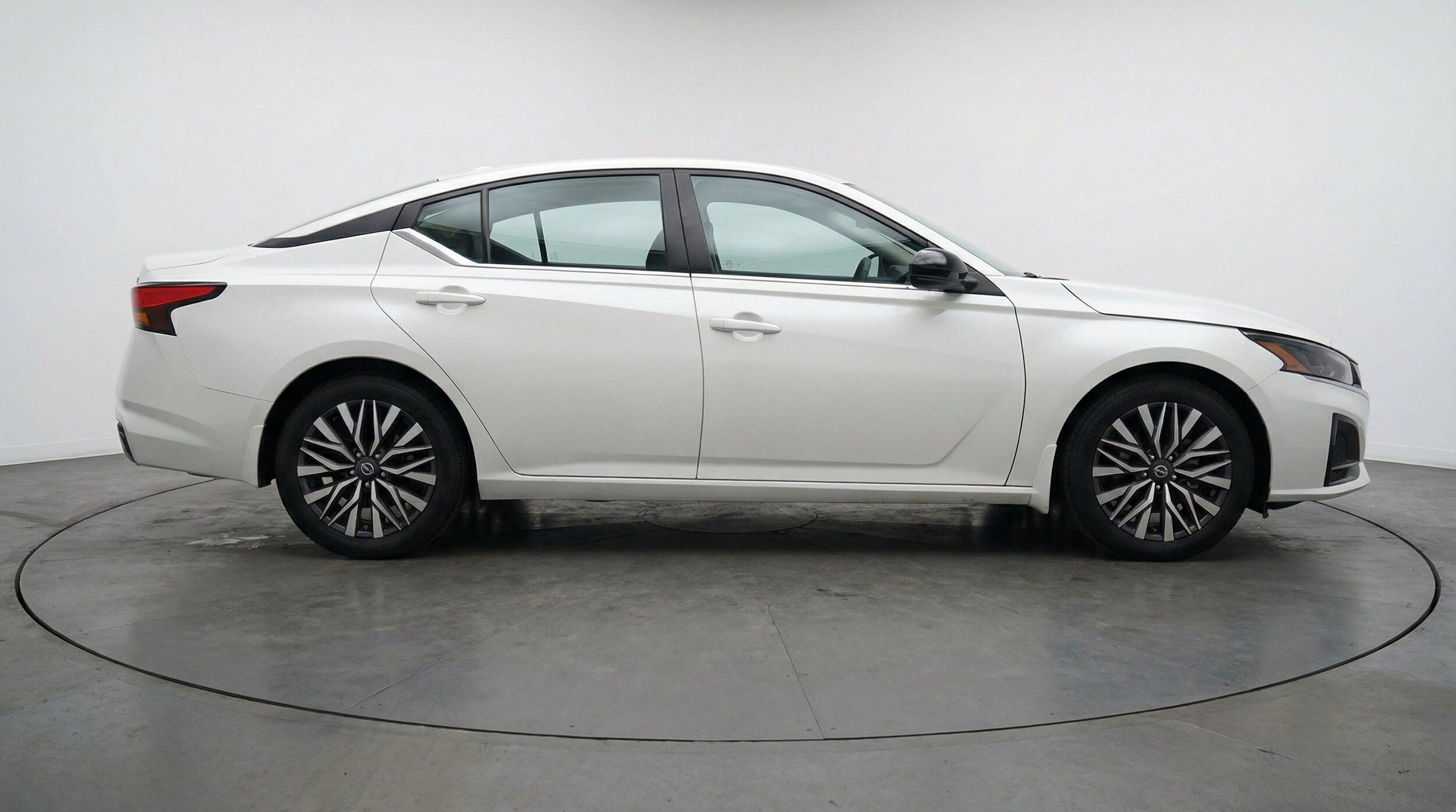 Thumbnail: 2025 Nissan Altima - 11