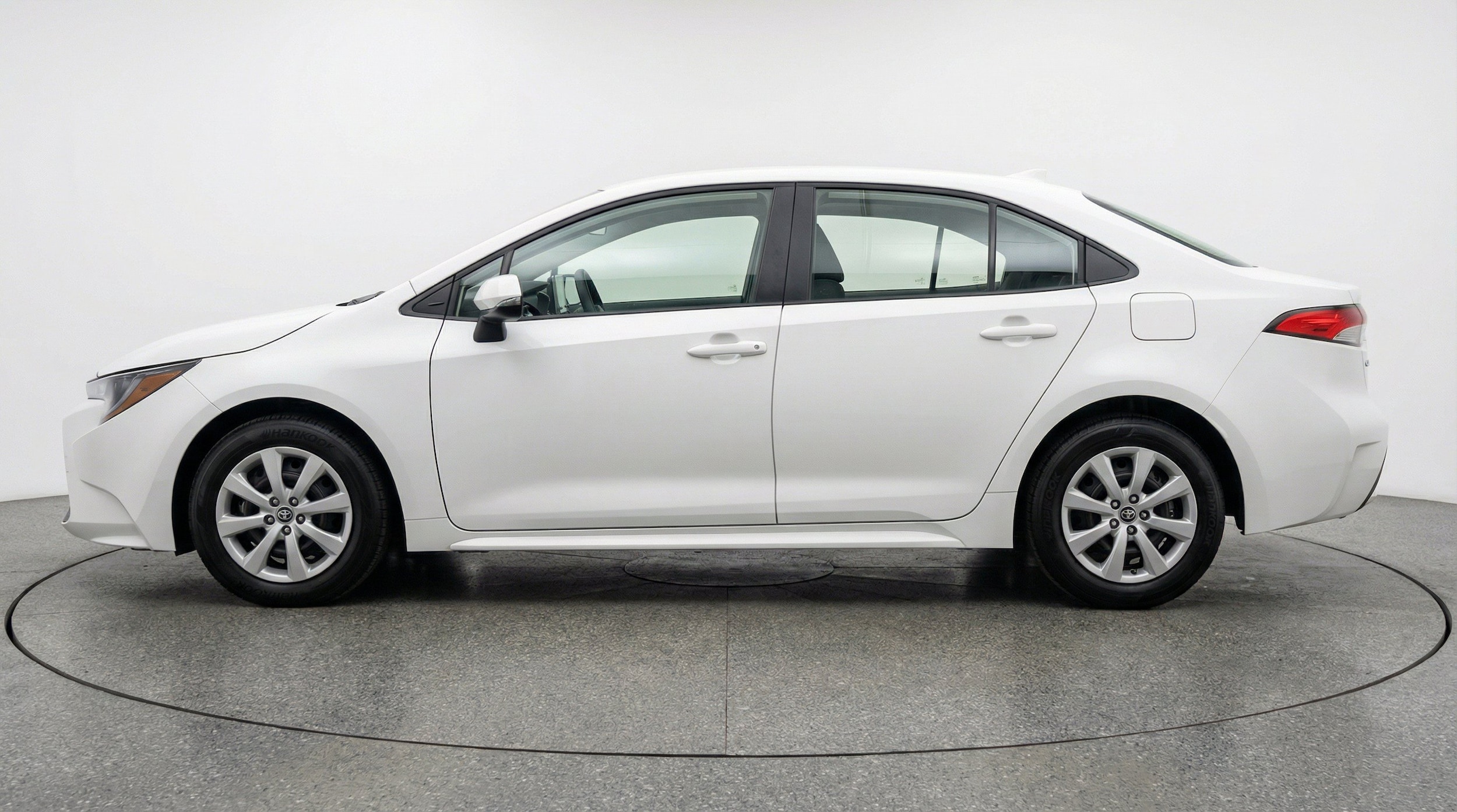 Thumbnail: 2025 Toyota Corolla - 5