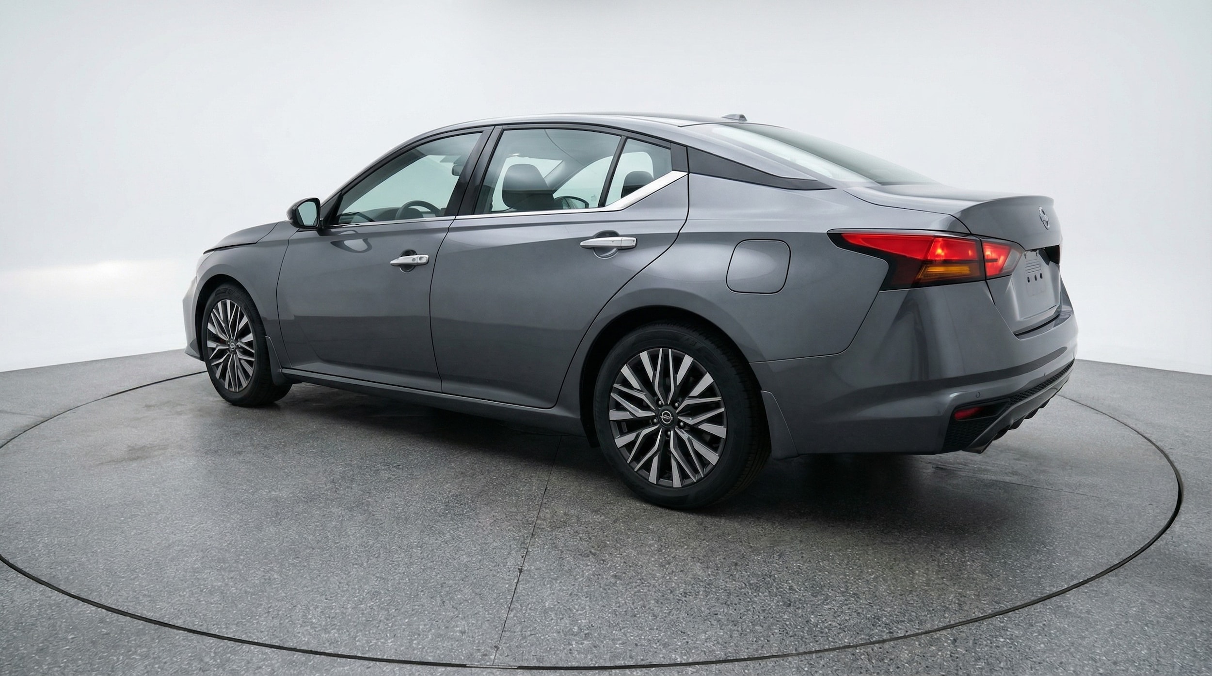 Thumbnail: 2025 Nissan Altima - 5