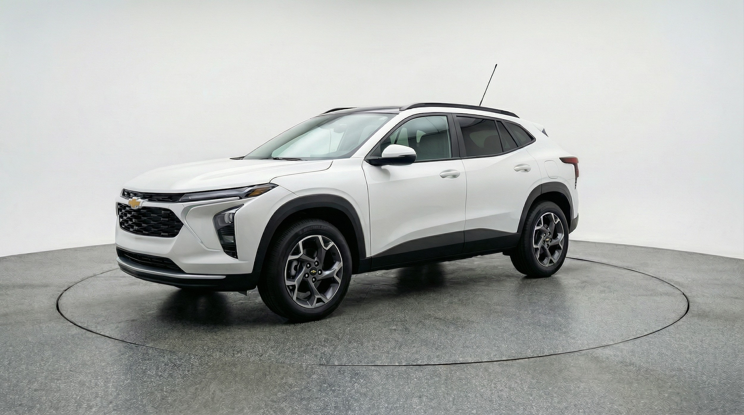 Thumbnail: 2025 Chevrolet Trax - 3