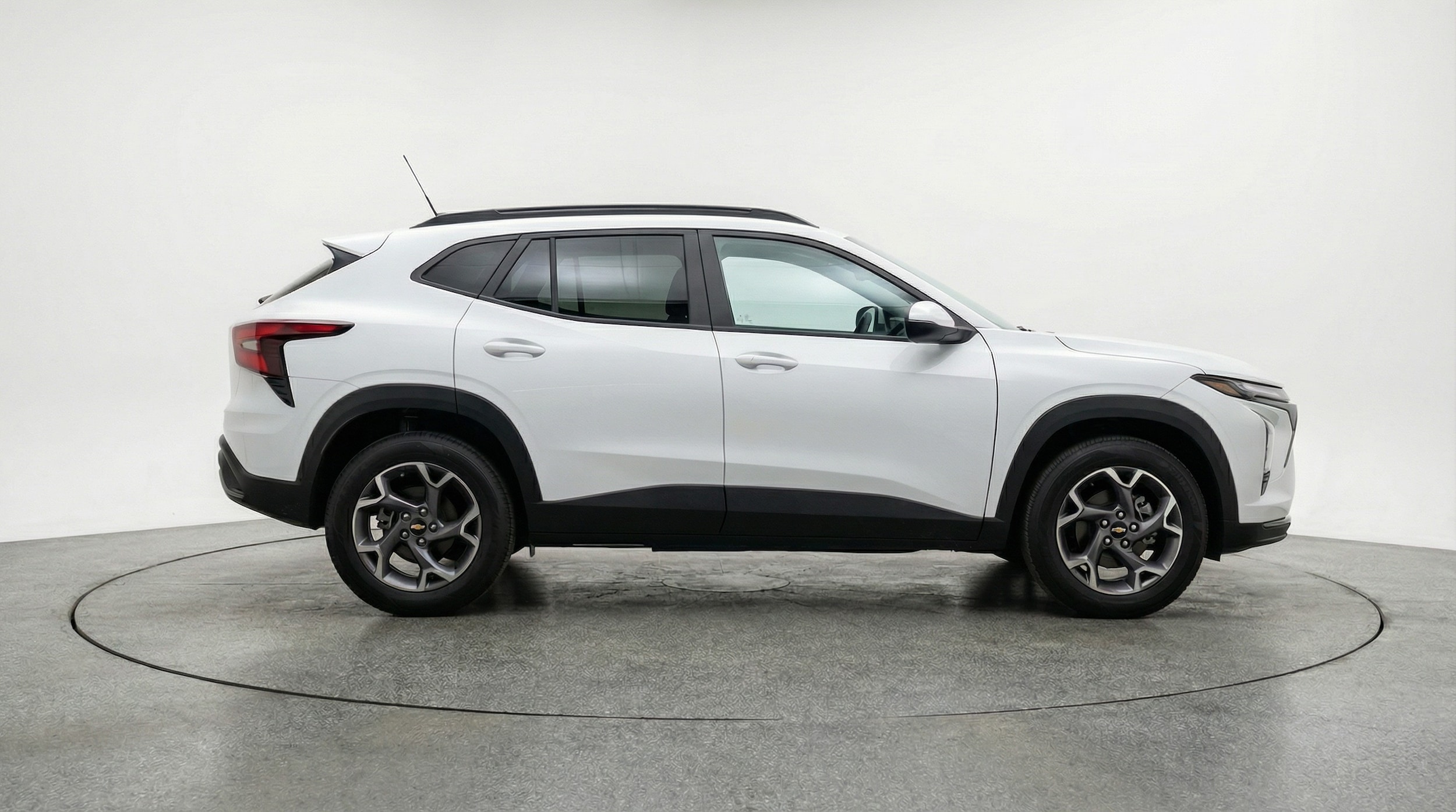 Thumbnail: 2025 Chevrolet Trax - 8