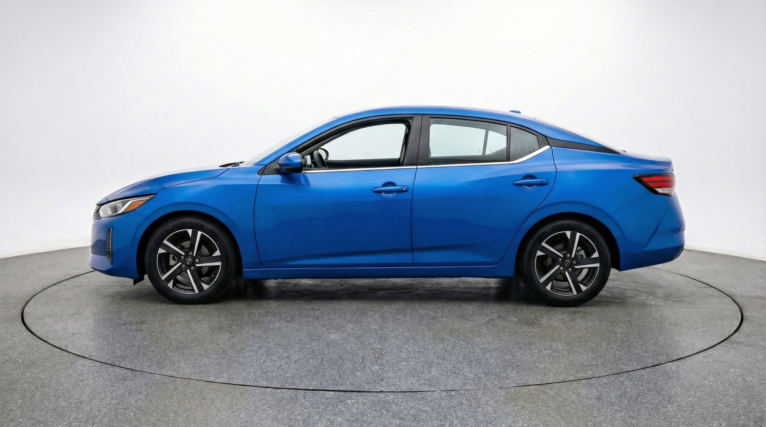 Thumbnail: 2025 Nissan Sentra - 5