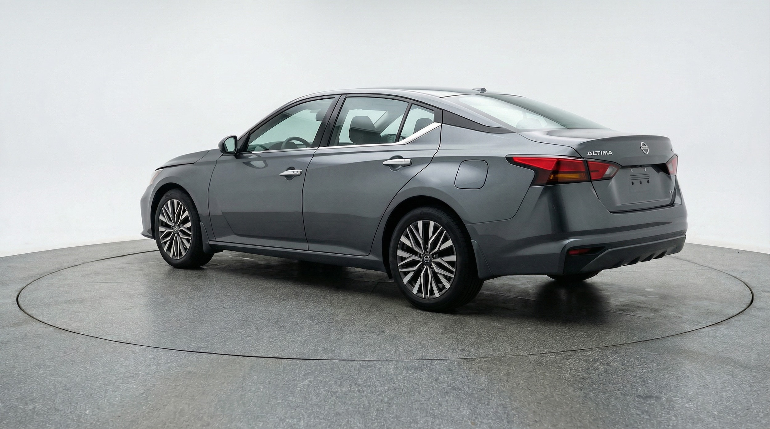 Thumbnail: 2025 Nissan Altima - 5