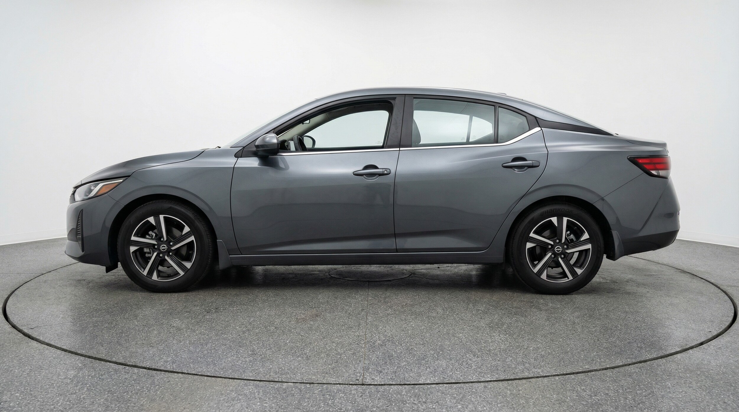 Thumbnail: 2025 Nissan Sentra - 4