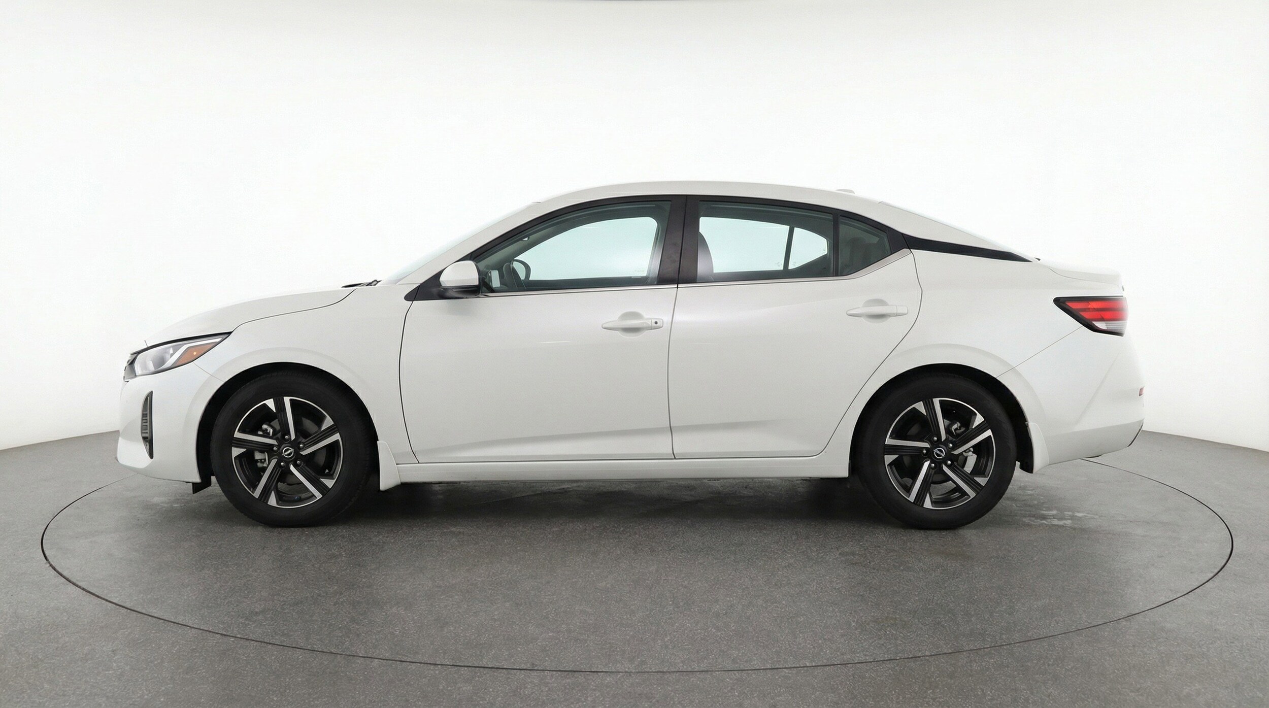 Thumbnail: 2025 Nissan Sentra - 5