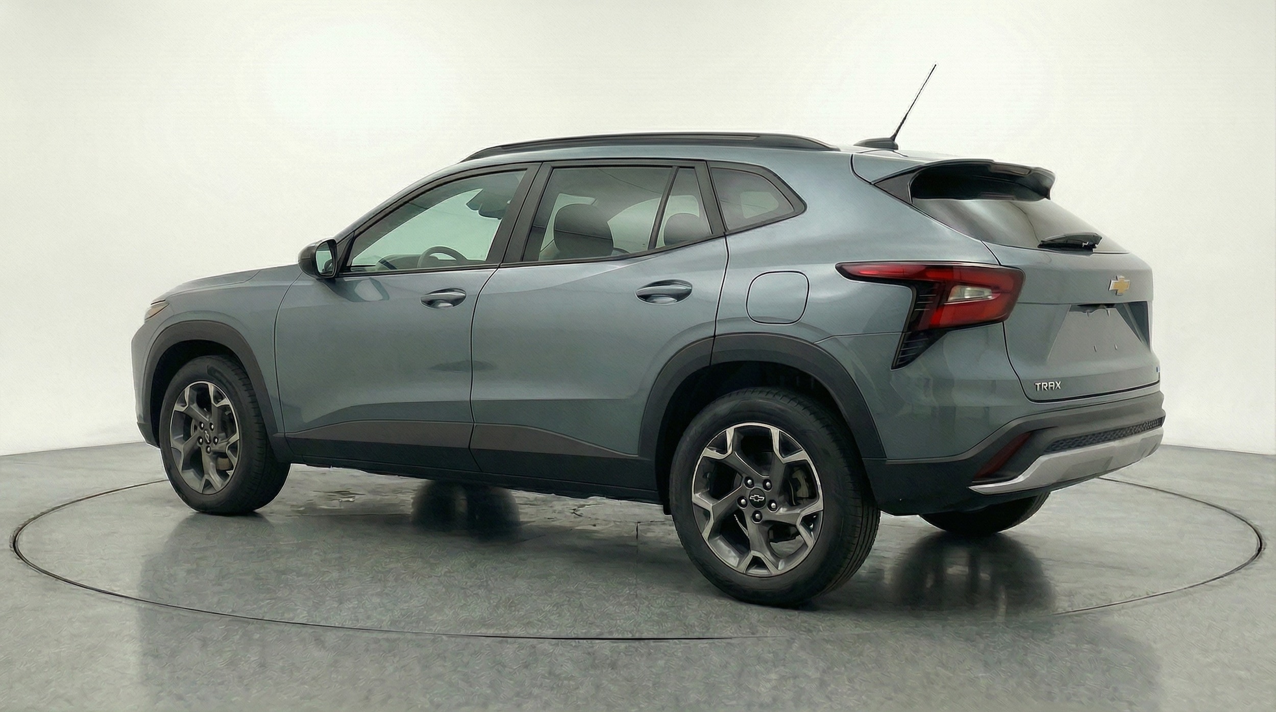 Thumbnail: 2025 Chevrolet Trax - 5