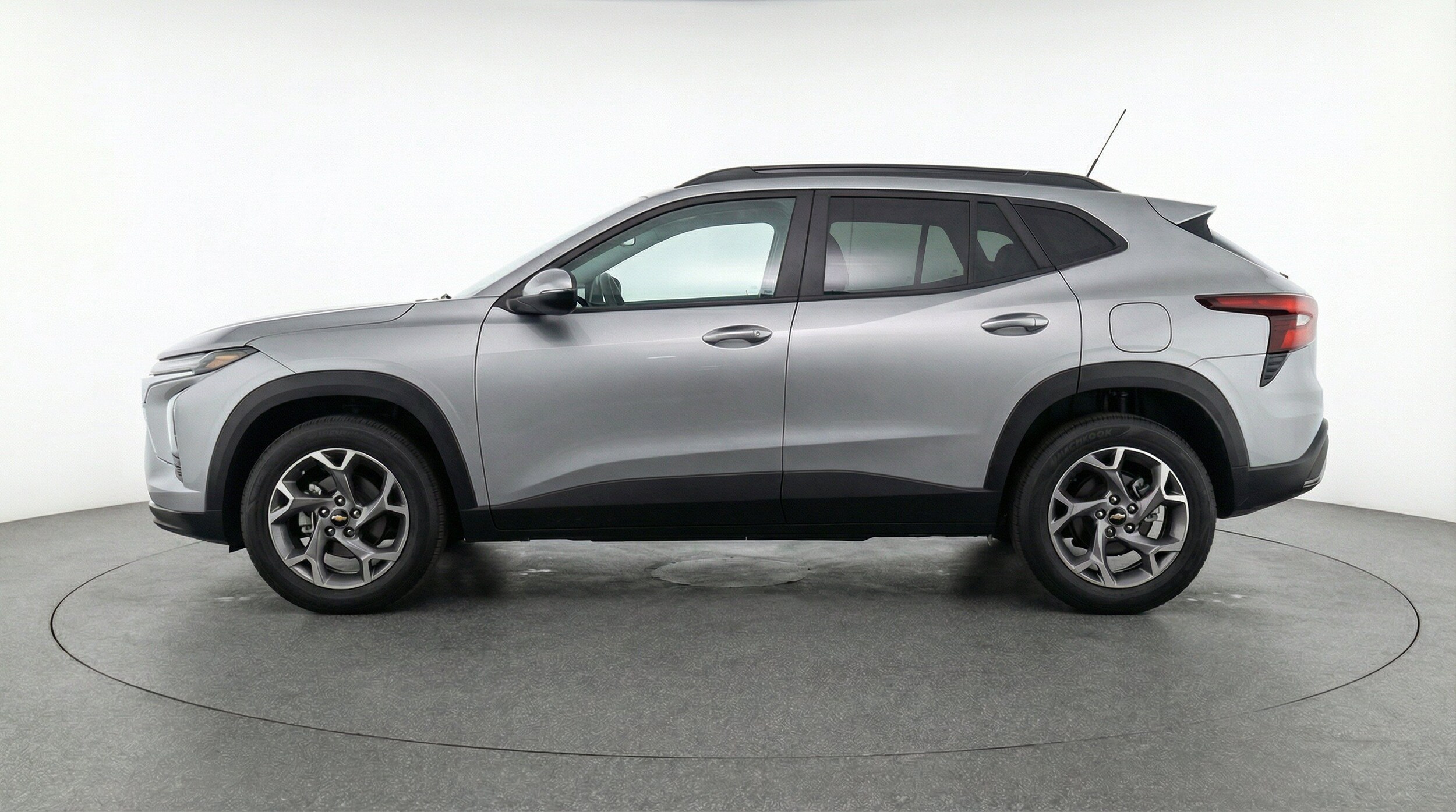 Thumbnail: 2025 Chevrolet Trax - 5