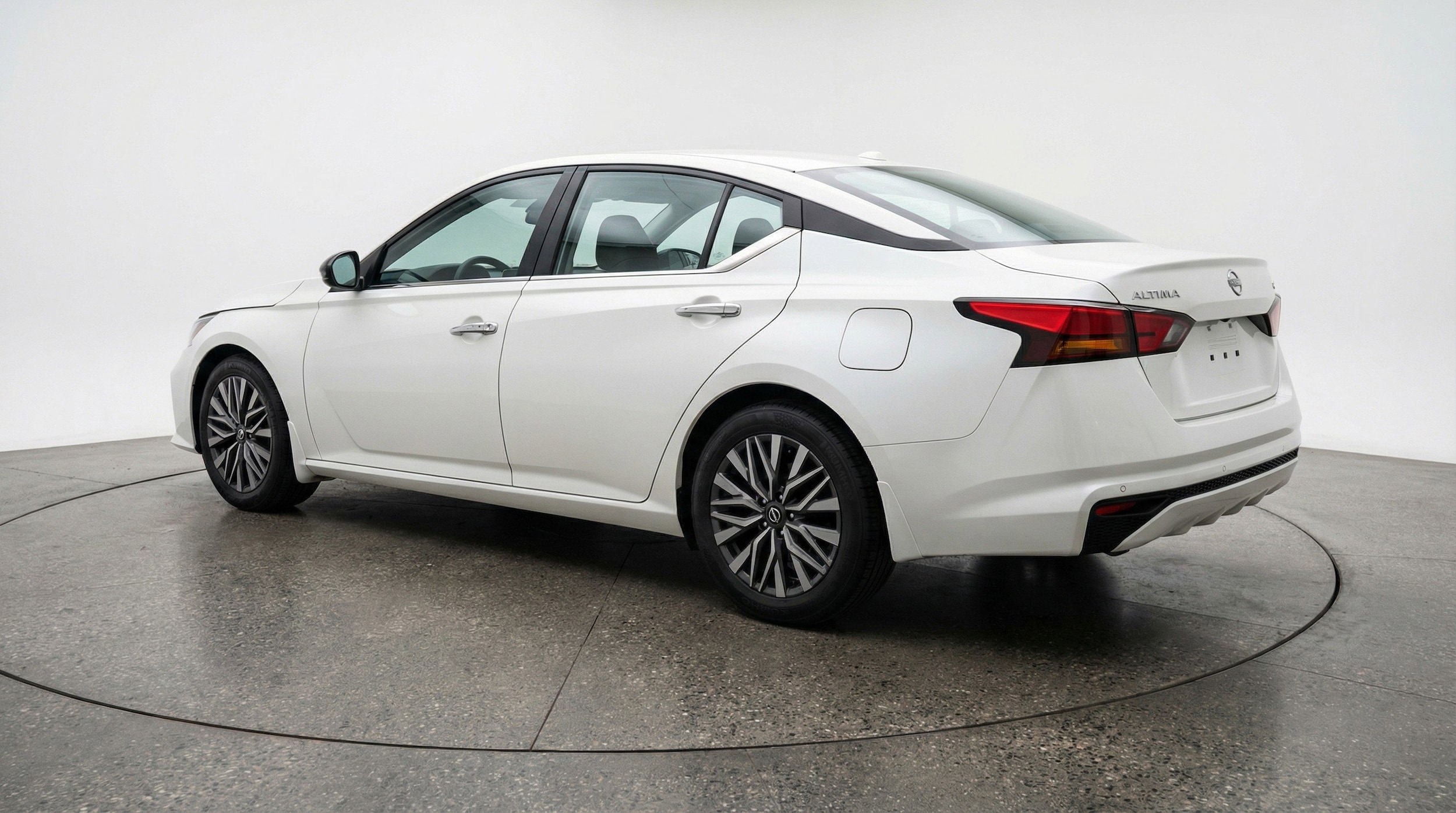 Thumbnail: 2025 Nissan Altima - 6