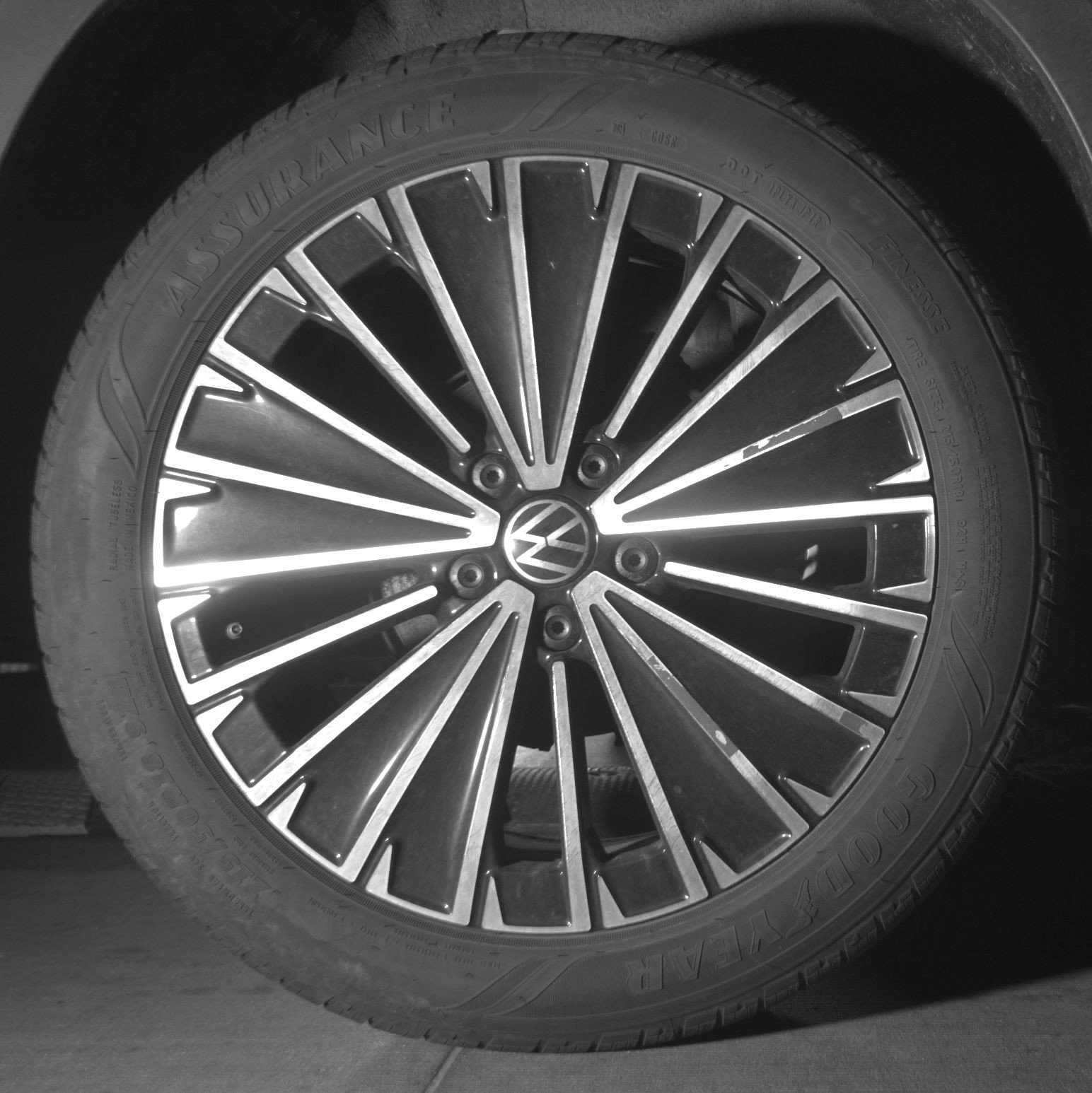 Thumbnail: 2025 Volkswagen Taos - 15