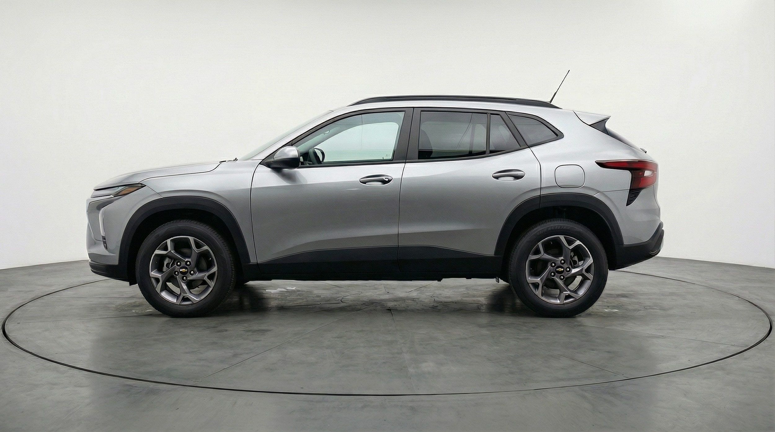 Thumbnail: 2025 Chevrolet Trax - 4