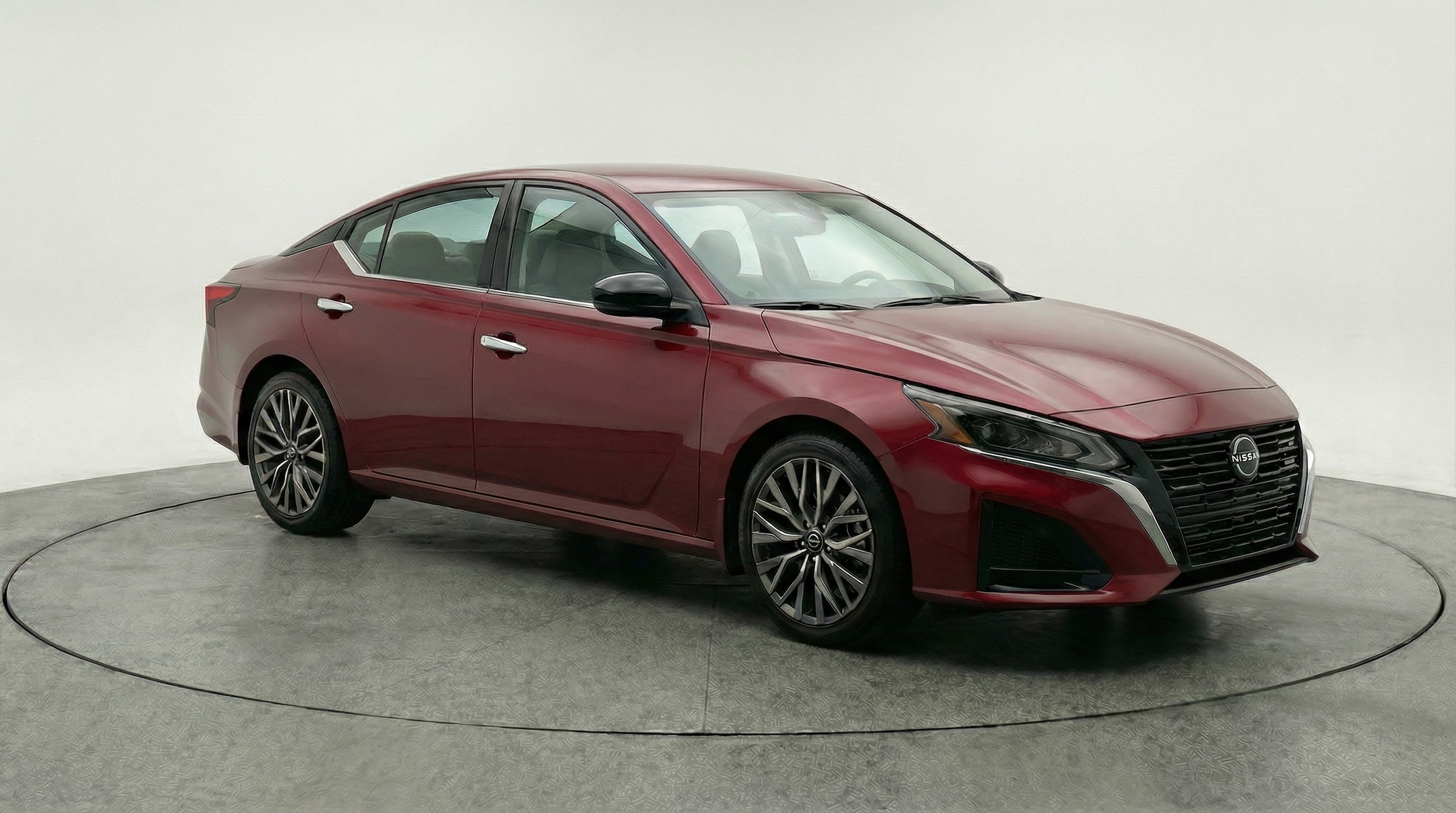 Thumbnail: 2025 Nissan Altima - 1