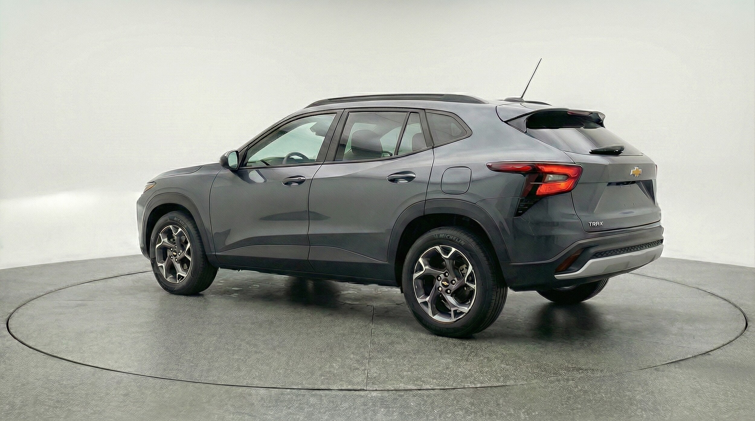 Thumbnail: 2025 Chevrolet Trax - 5