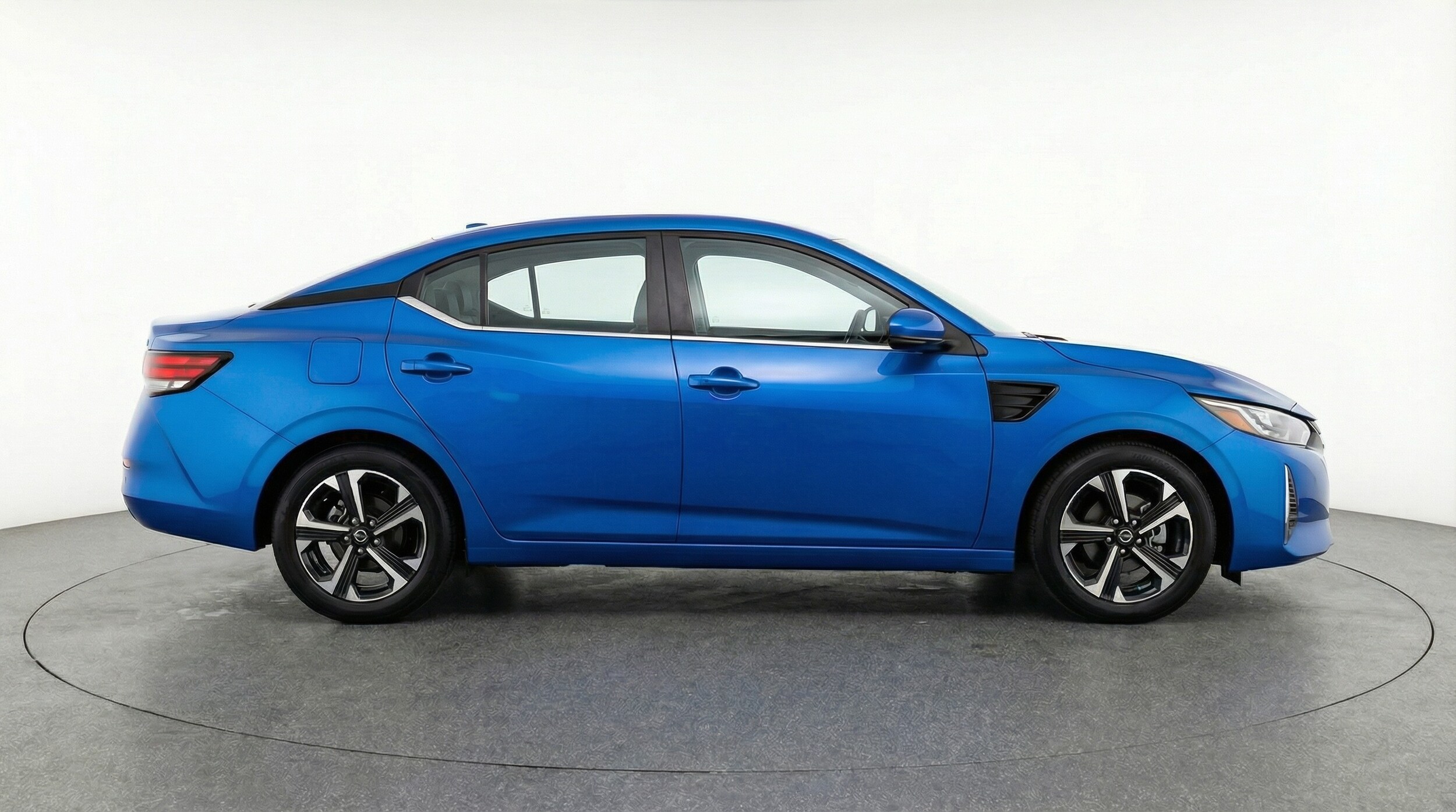 Thumbnail: 2025 Nissan Sentra - 8