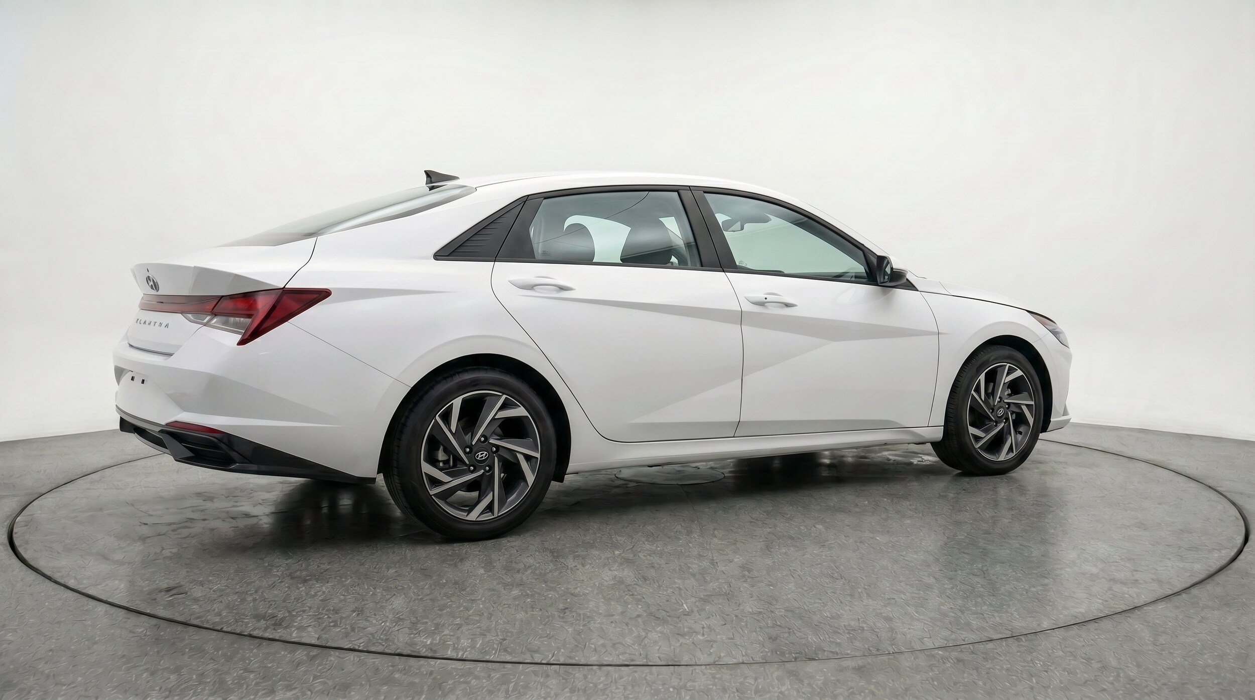 Thumbnail: 2025 Hyundai Elantra - 9