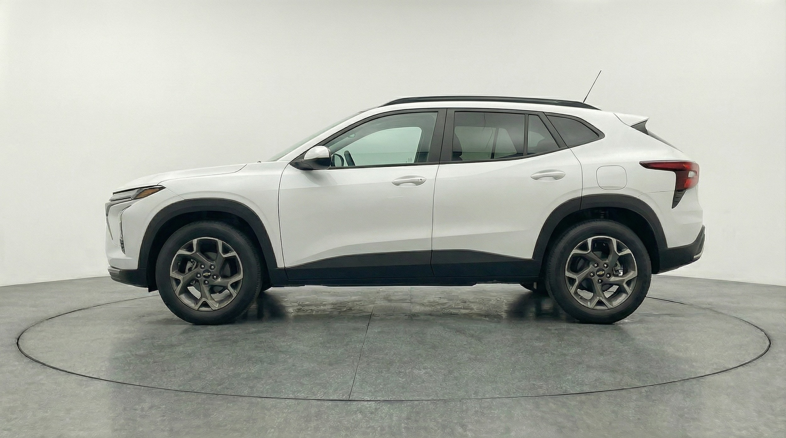 Thumbnail: 2025 Chevrolet Trax - 4