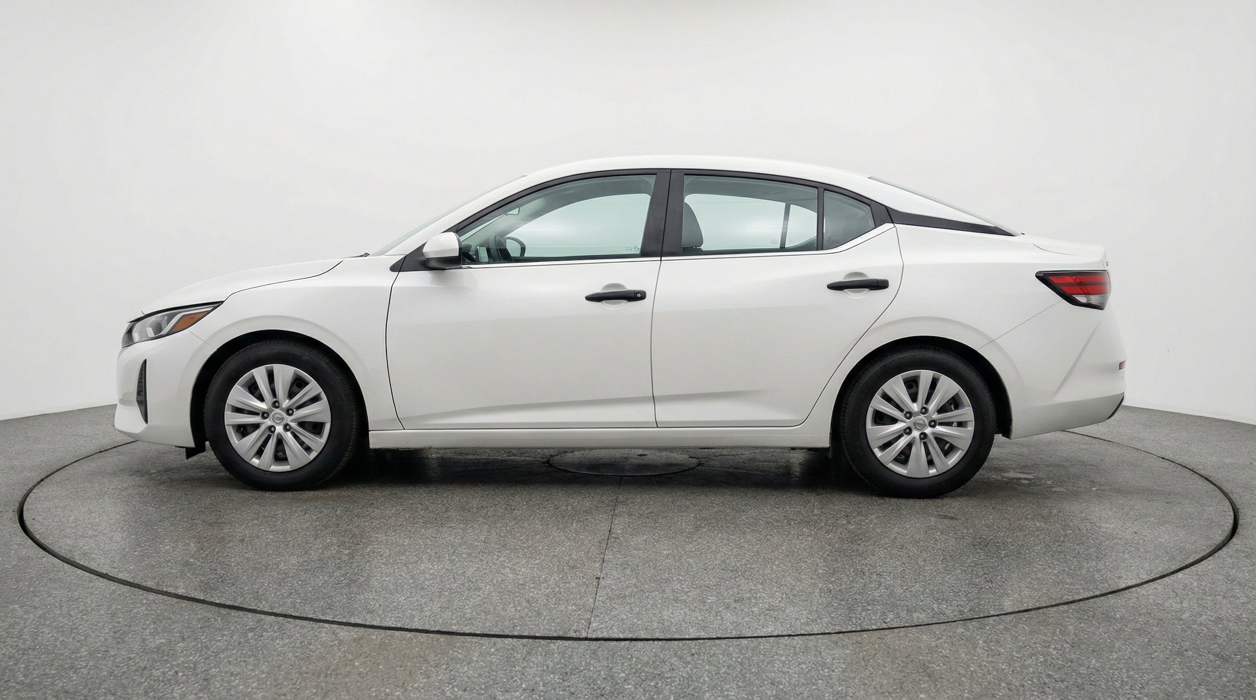 Thumbnail: 2025 Nissan Sentra - 5