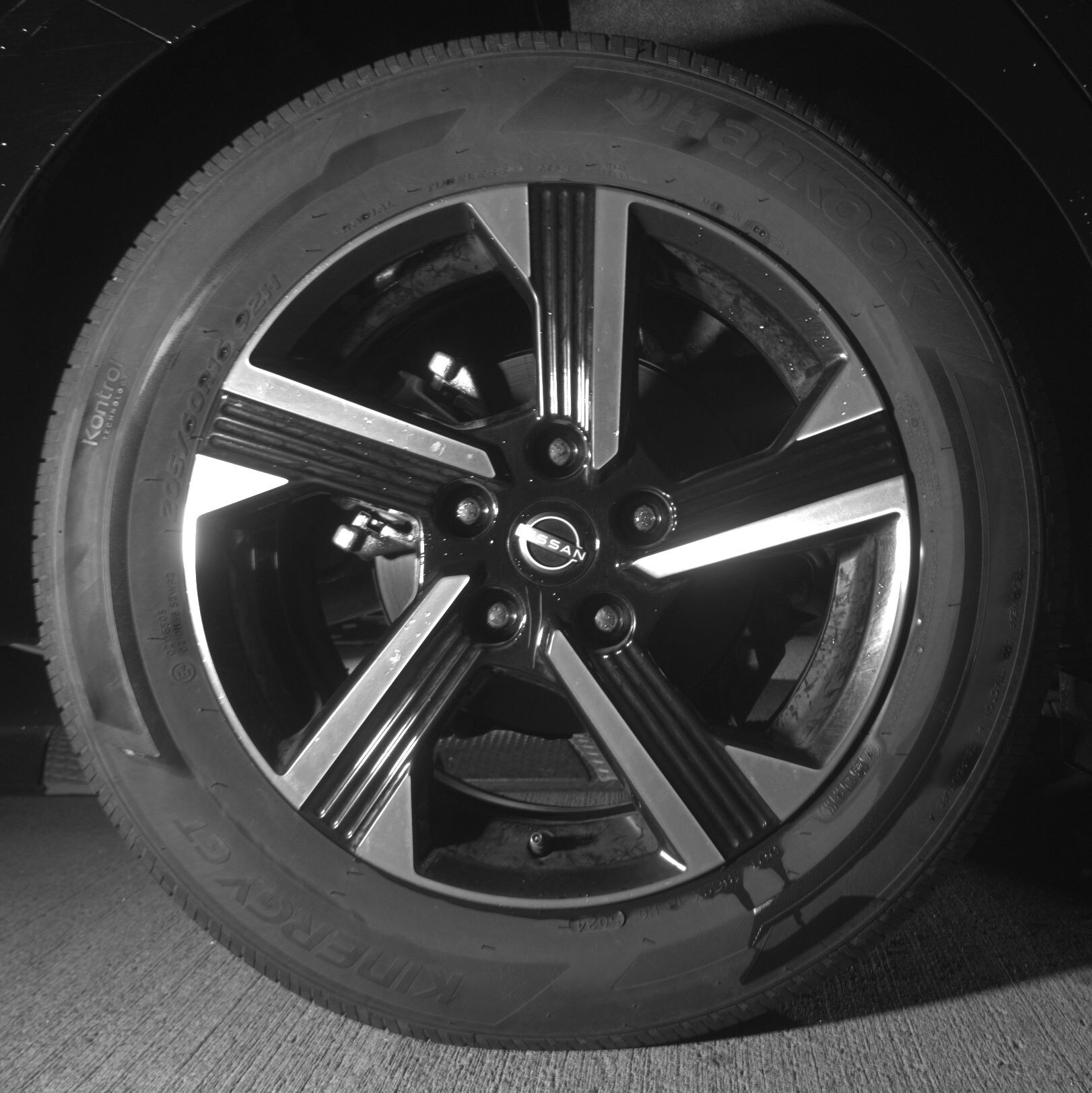 Thumbnail: 2025 Nissan Sentra - 12