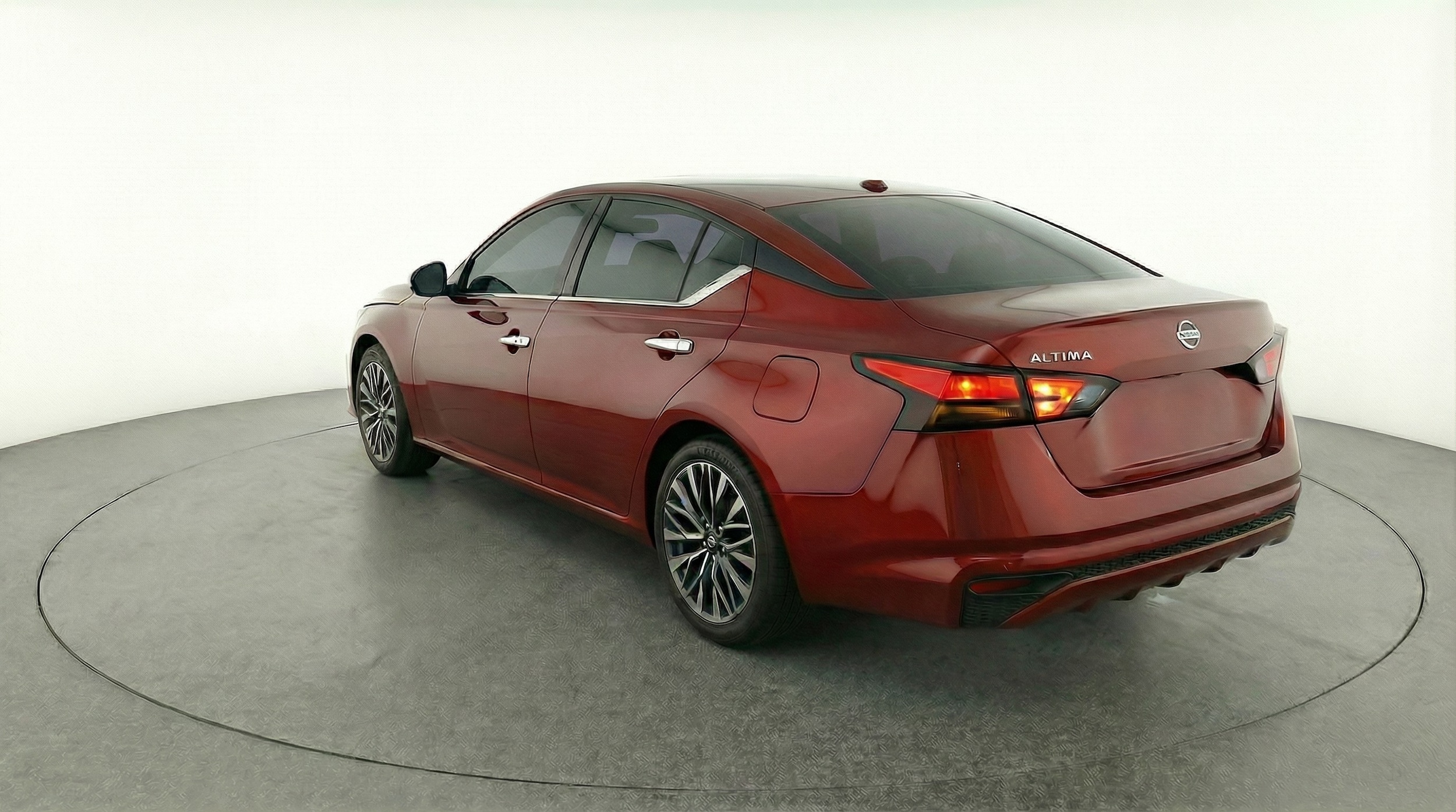 Thumbnail: 2025 Nissan Altima - 5