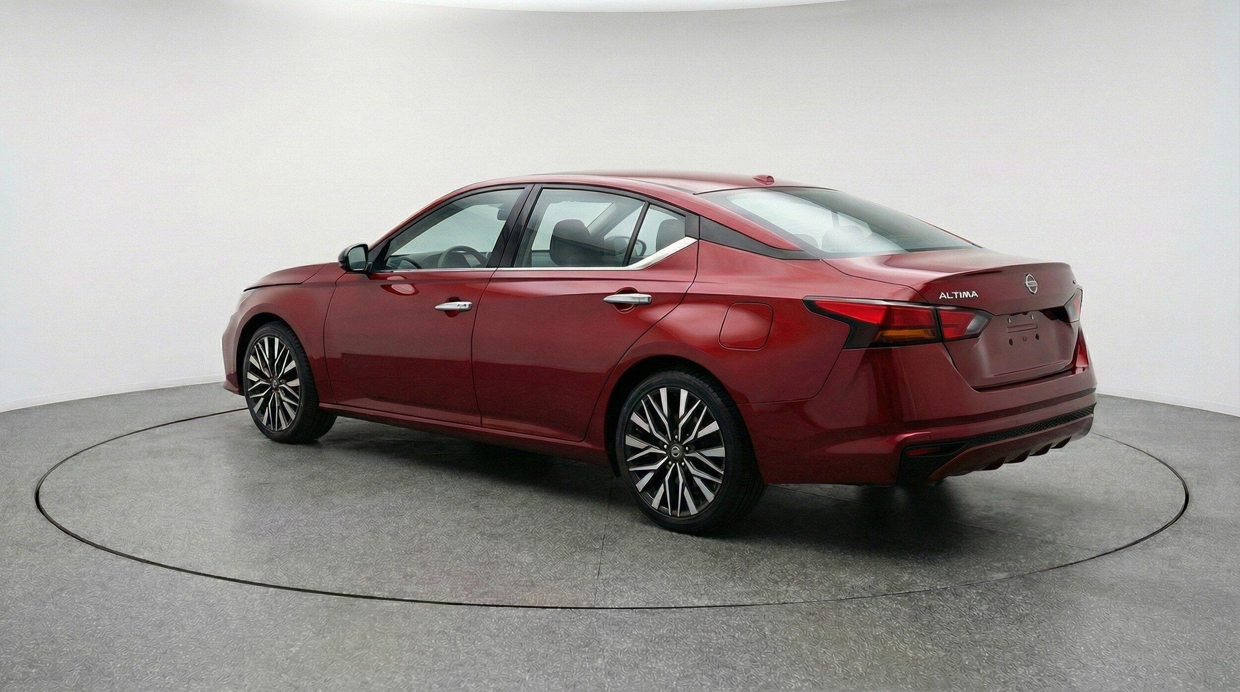 Thumbnail: 2025 Nissan Altima - 5