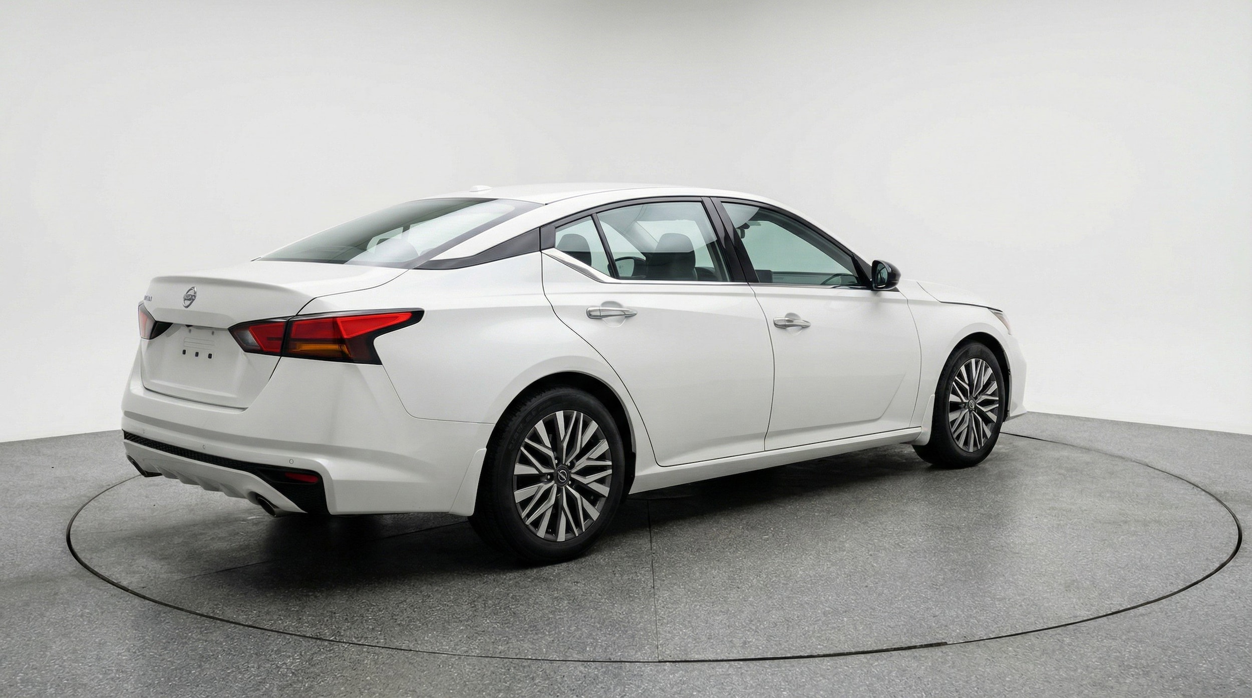 Thumbnail: 2025 Nissan Altima - 9