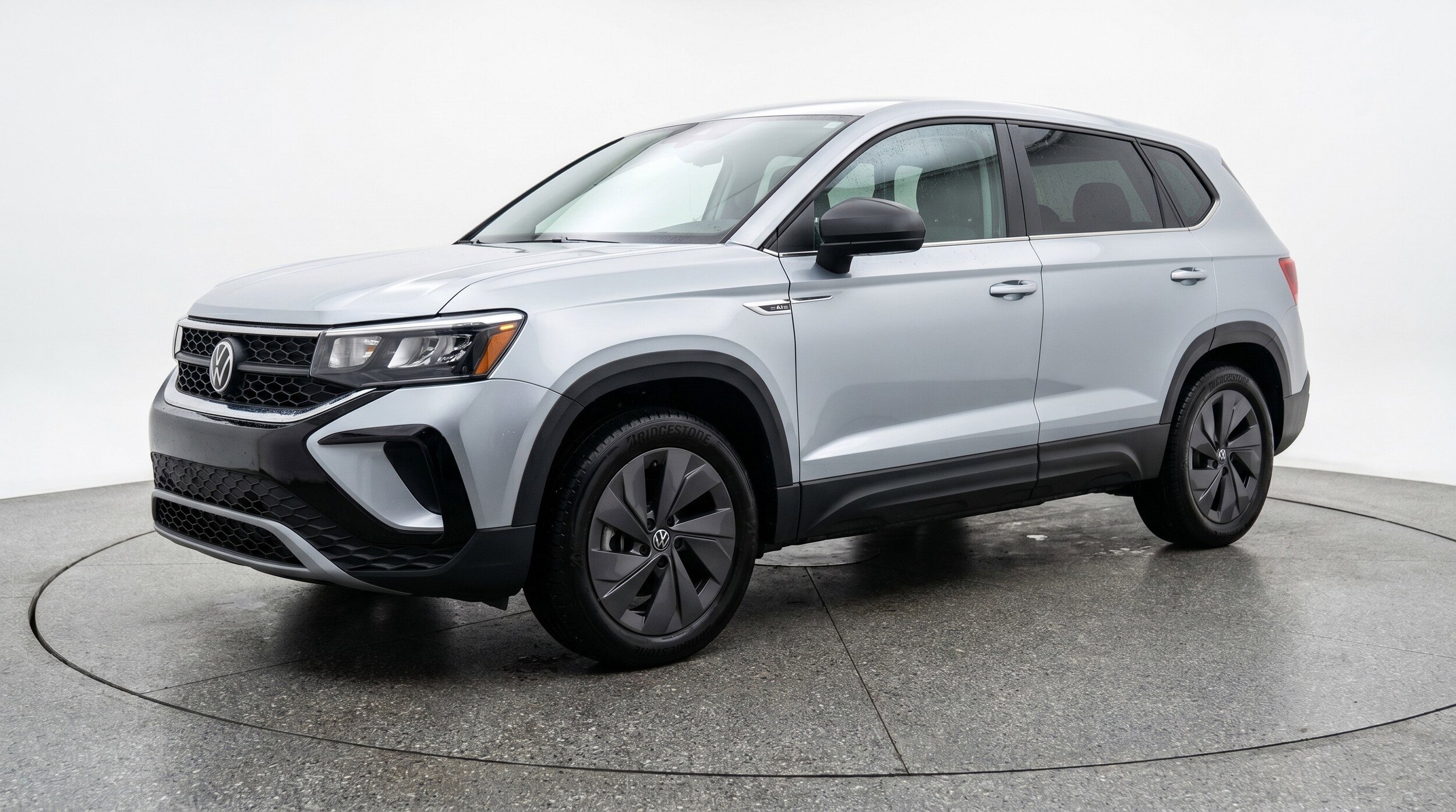 Thumbnail: 2025 Volkswagen Taos - 3