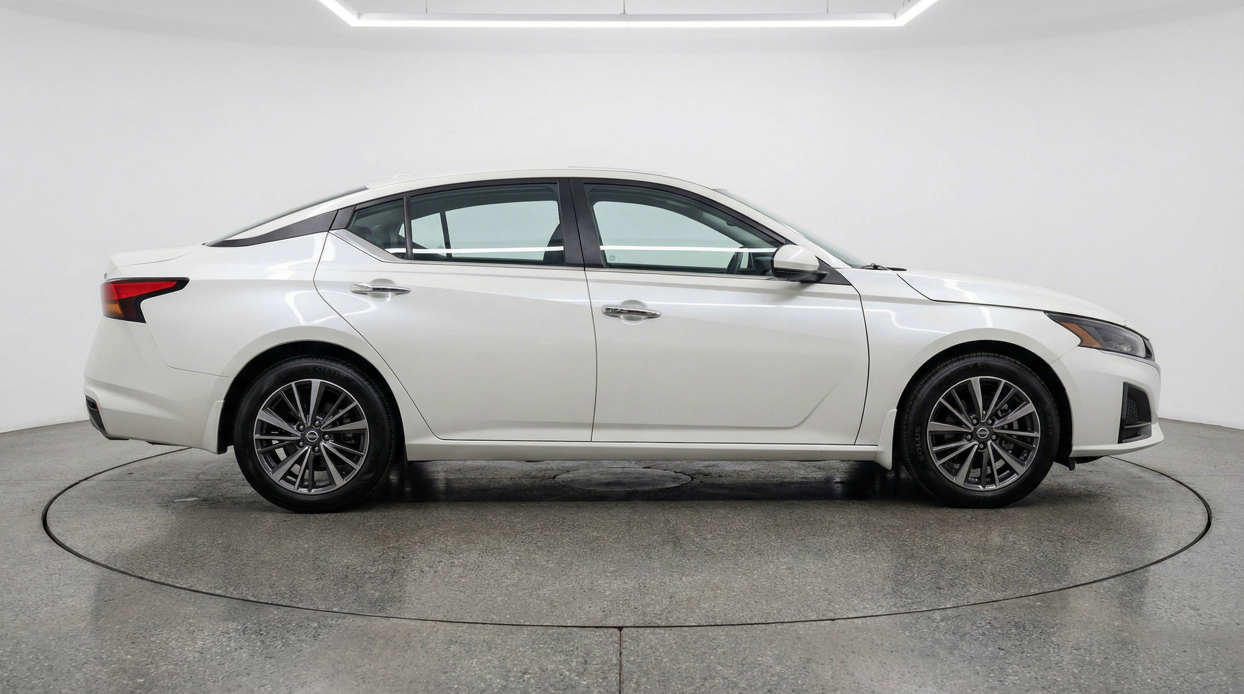 Thumbnail: 2025 Nissan Altima - 11